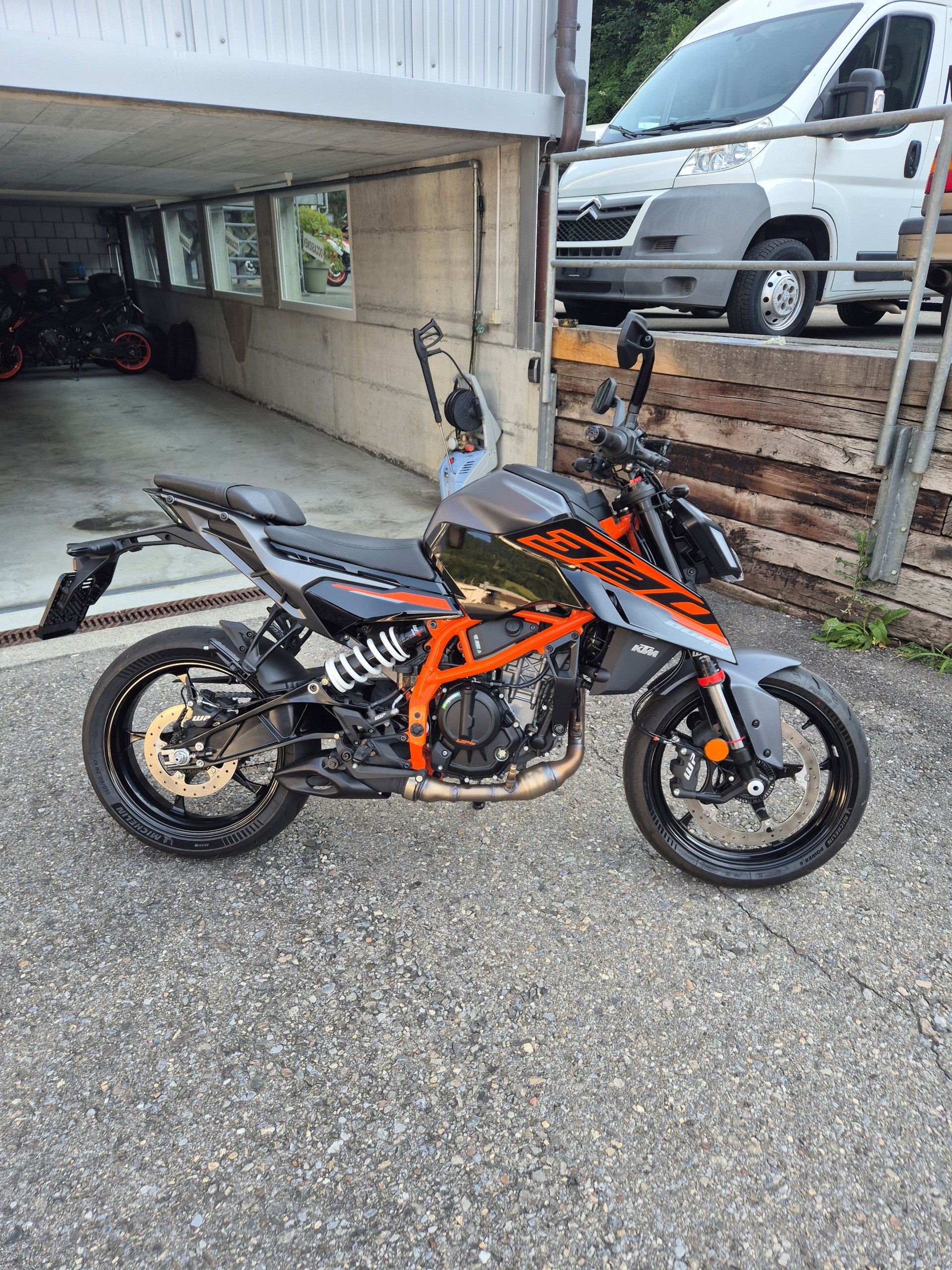 KTM 390 Duke
