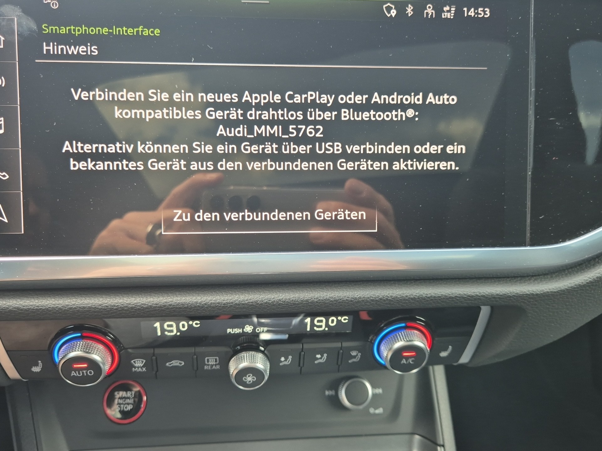 AUDI RS Q3 Sportback quattro S tronic-image-18
