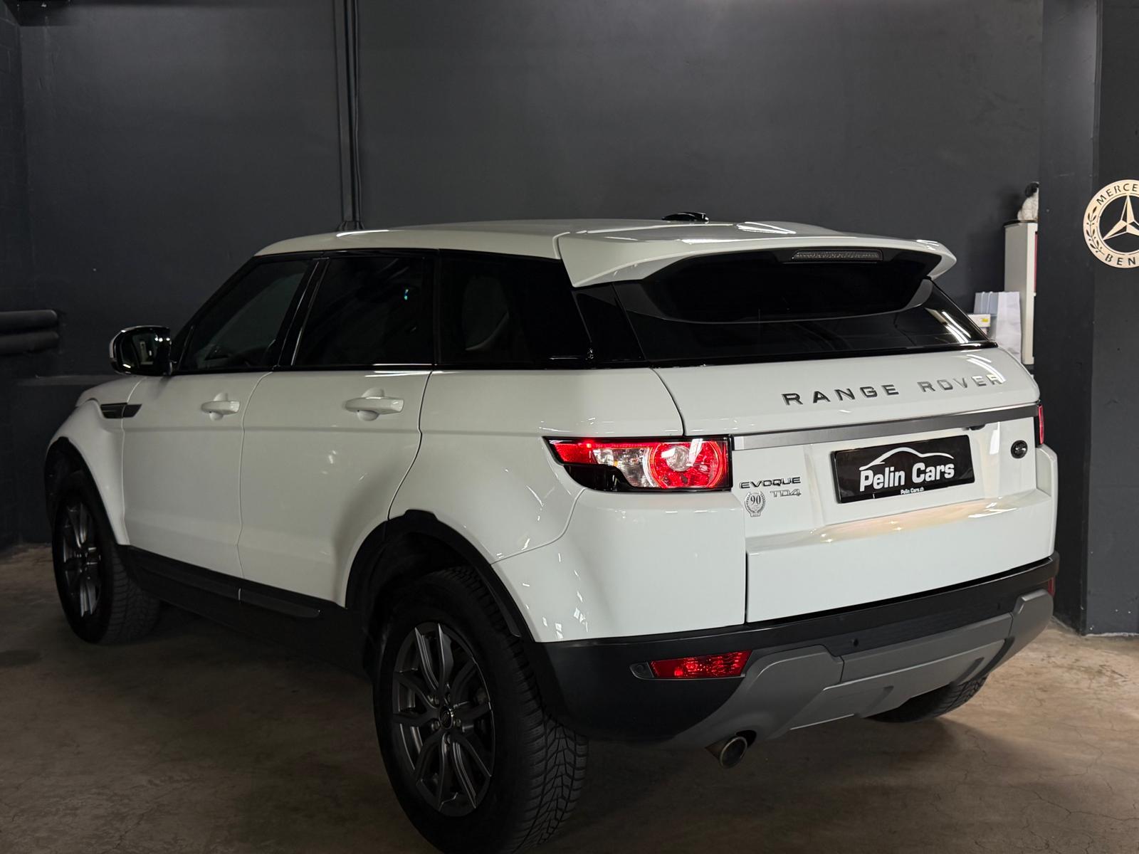 LAND ROVER Range Rover Evoque 2.2 TD4 Prestige AT6-image-5