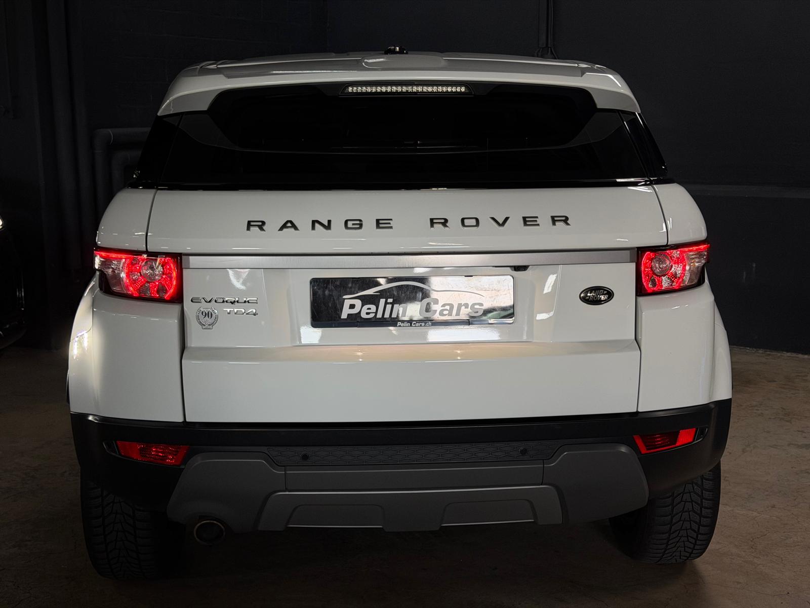 LAND ROVER Range Rover Evoque 2.2 TD4 Prestige AT6-image-4