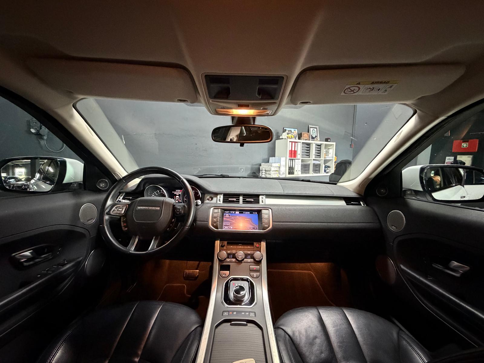 LAND ROVER Range Rover Evoque 2.2 TD4 Prestige AT6-image-10