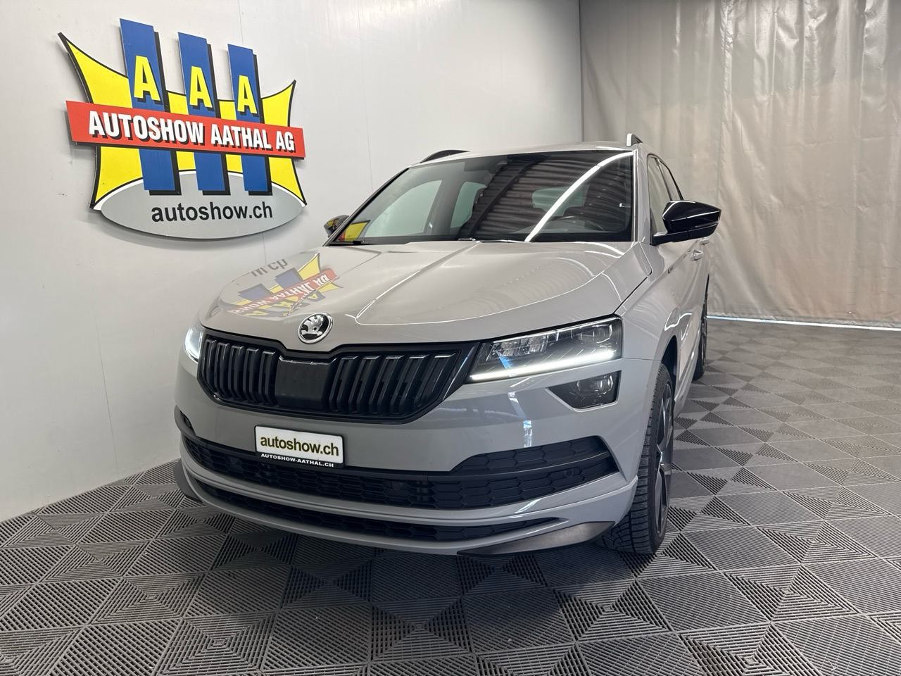 SKODA Karoq 2.0 TSI SportLine 4x4 DSG-image-16