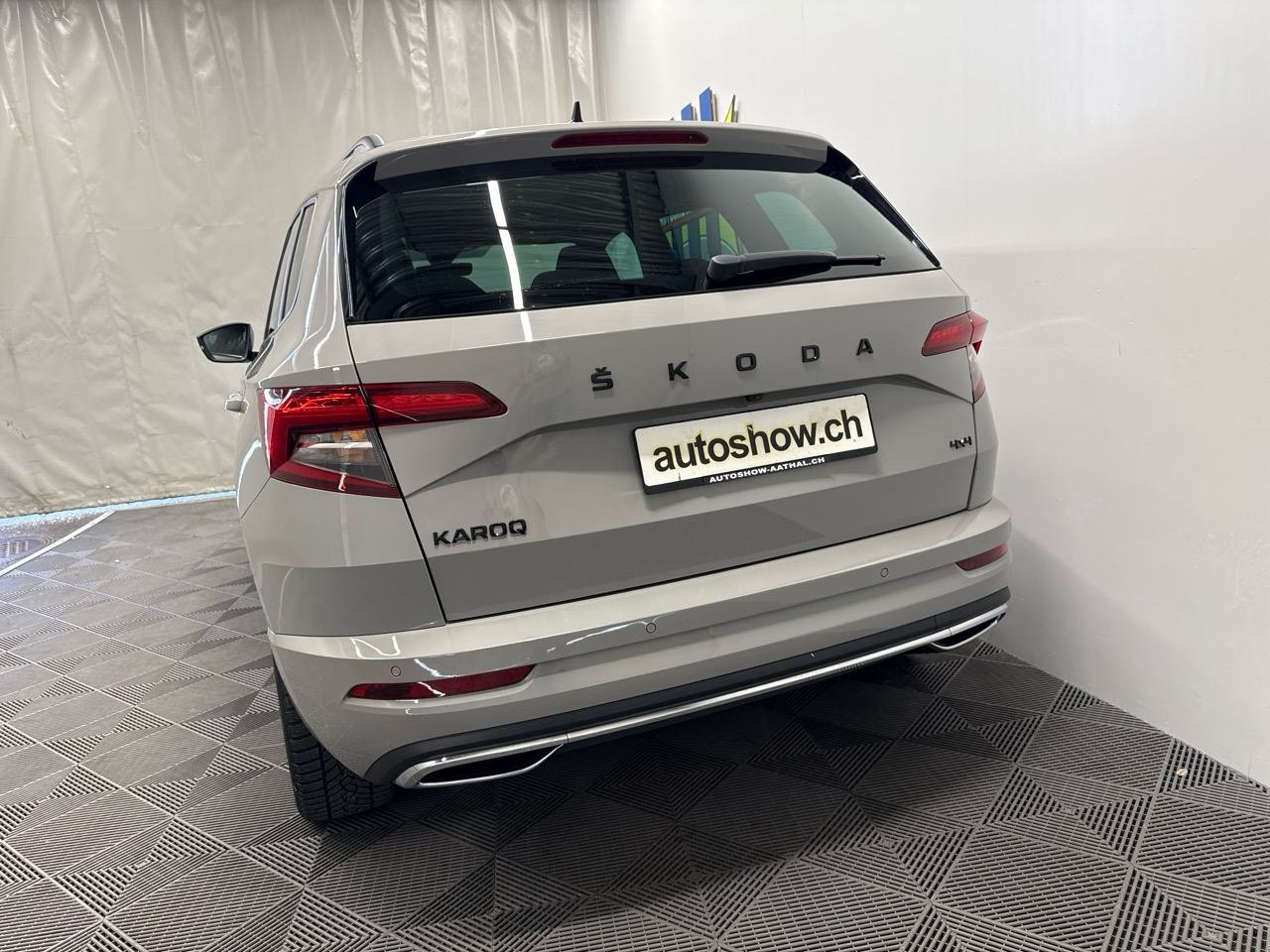 SKODA Karoq 2.0 TSI SportLine 4x4 DSG-image-14