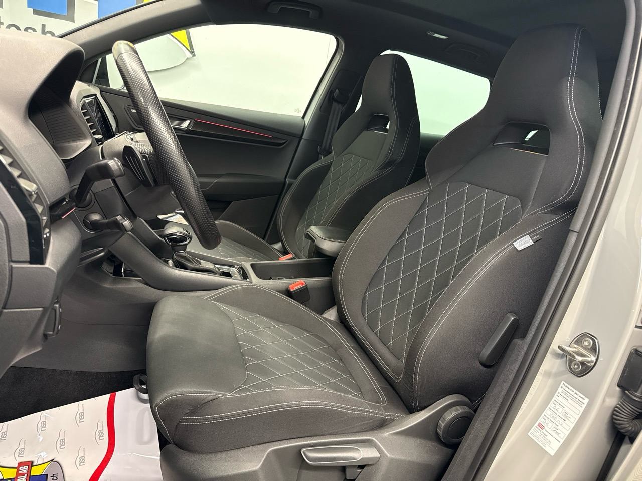 SKODA Karoq 2.0 TSI SportLine 4x4 DSG-image-3