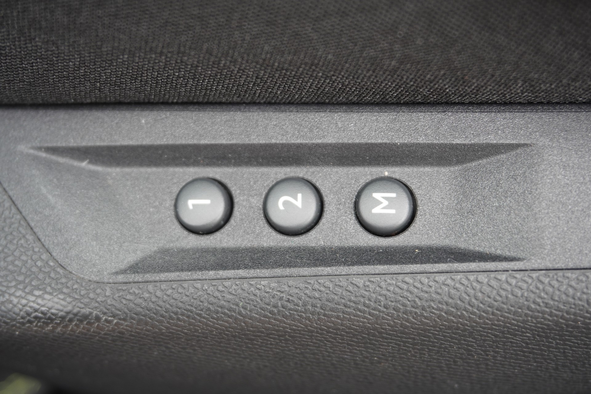 PEUGEOT 308 SW 1.6 PHEV 225 GT Pack-image-16