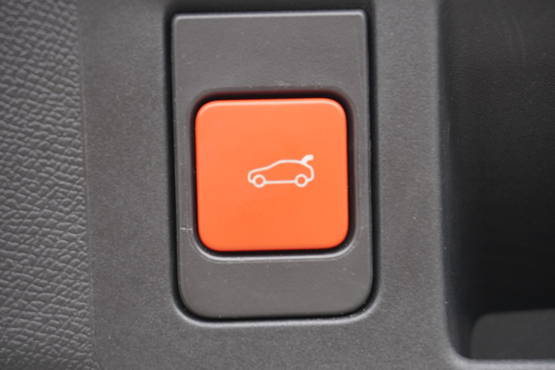 PEUGEOT 308 SW 1.6 PHEV 225 GT Pack-image-12