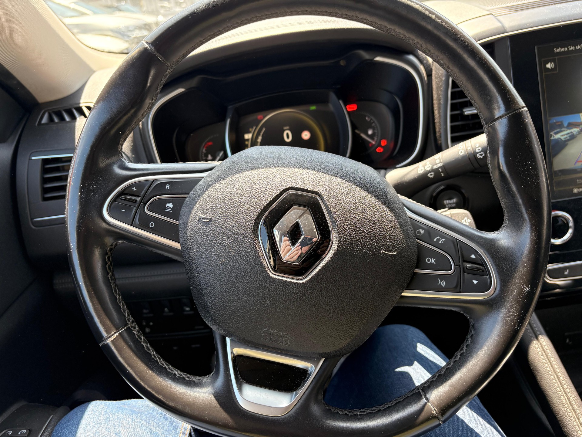 RENAULT Koleos 2.0 dCi Initiale Paris 4WD Xtronic CVT-image-6