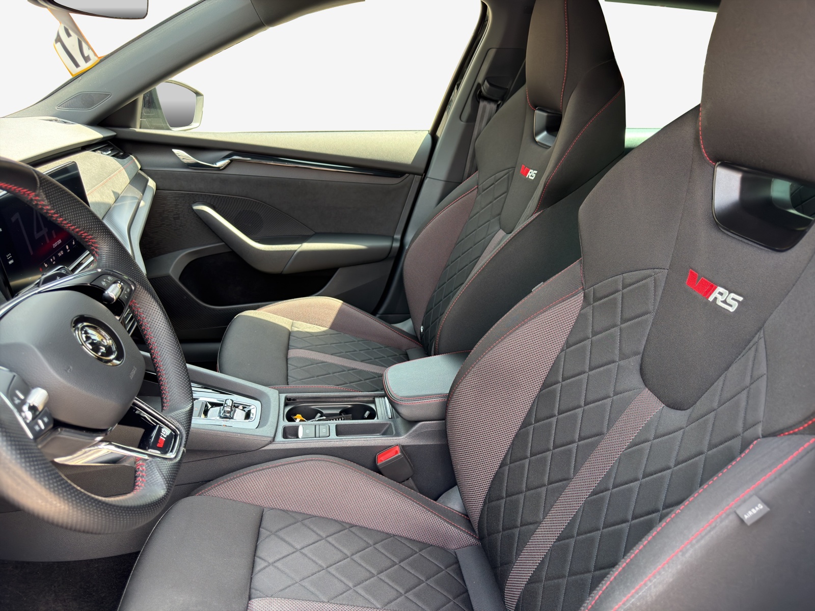 SKODA Octavia Combi 2.0 TSI DSG RS-image-7