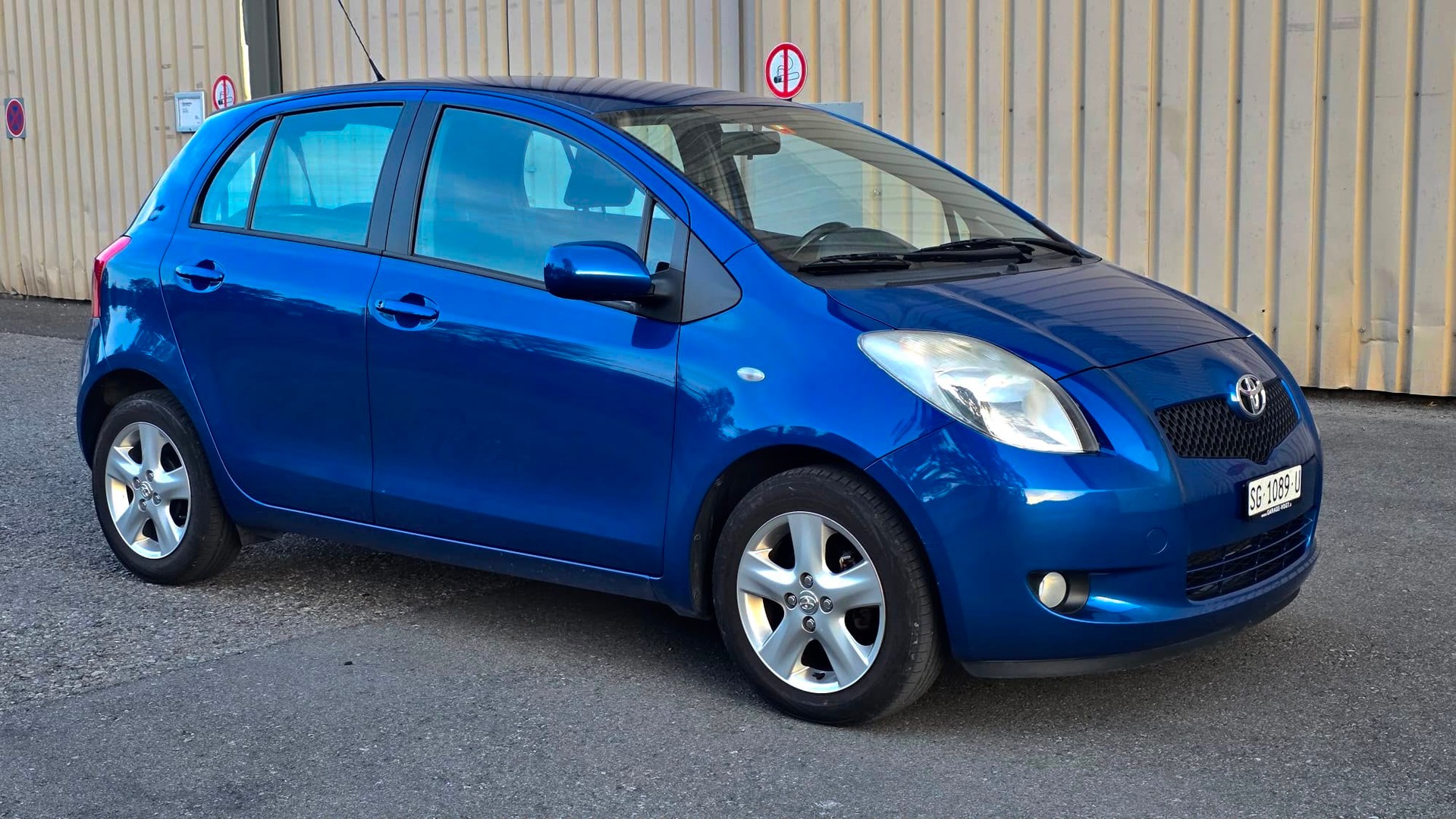 TOYOTA Yaris 1.3 Linea Sol-image-1