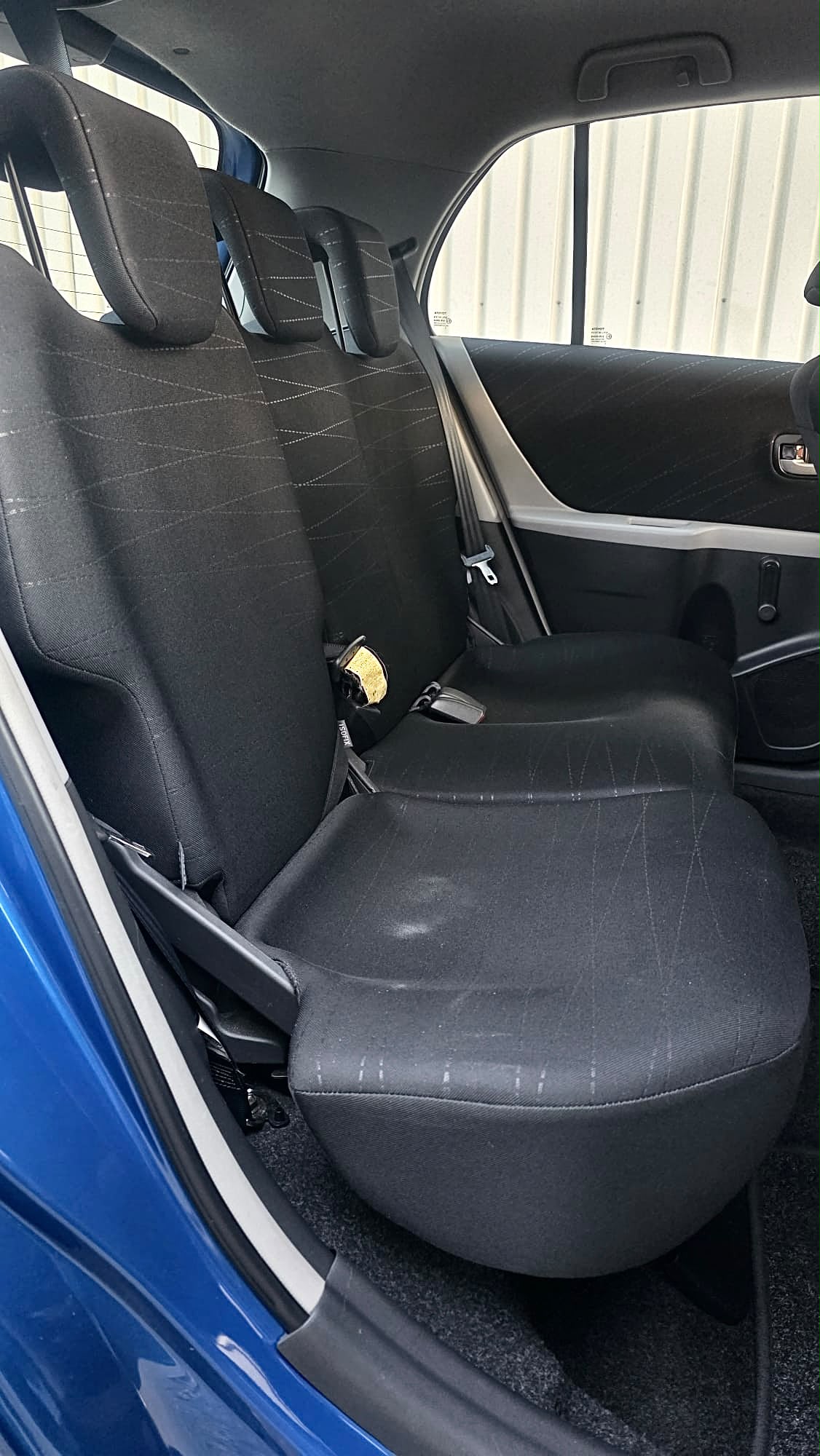 TOYOTA Yaris 1.3 Linea Sol-image-6