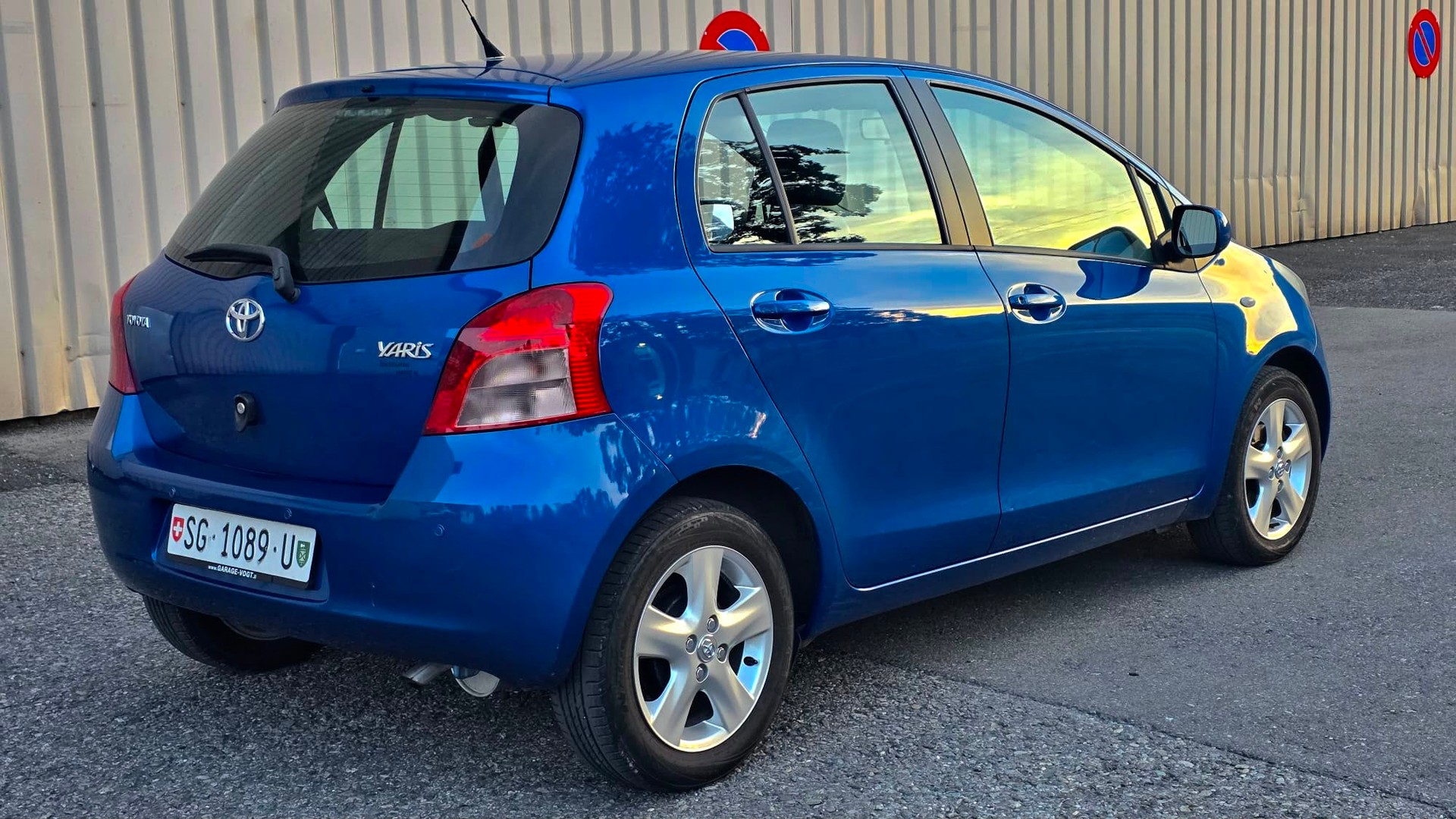 TOYOTA Yaris 1.3 Linea Sol-image-5