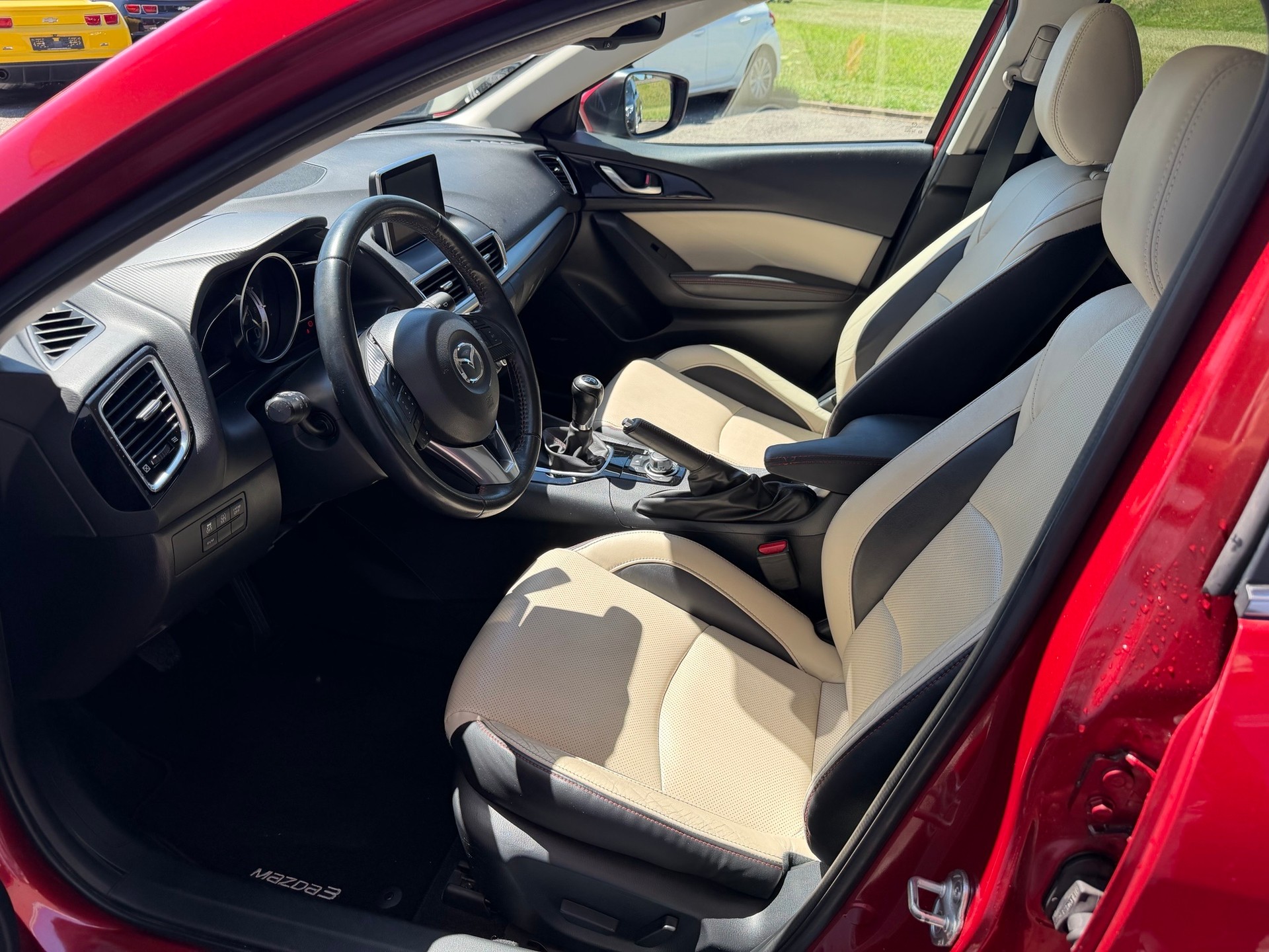 MAZDA 3 2.0 16V 165 Revolution-image-7