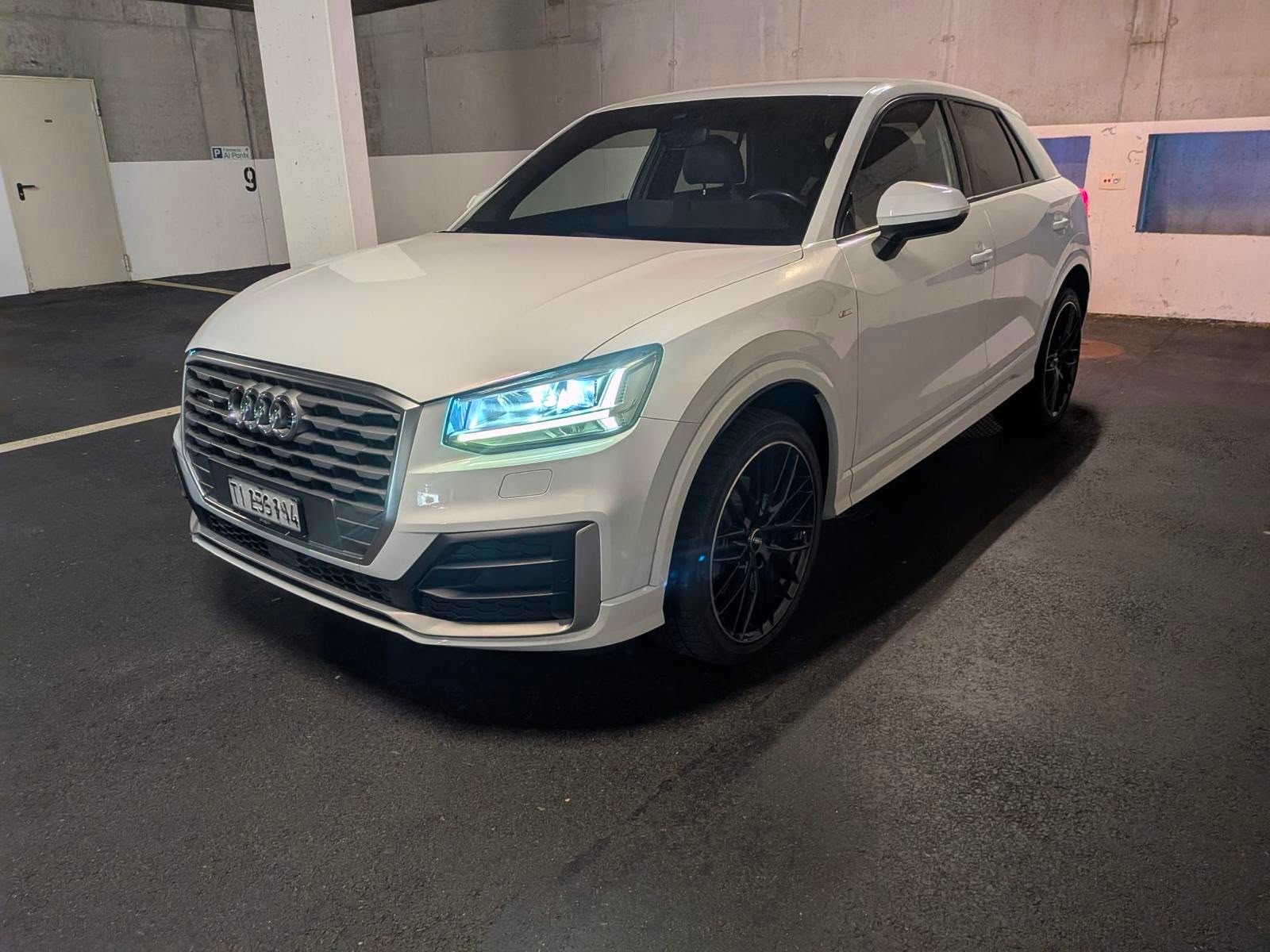 AUDI 2.0 40 TFSI Sport quattro S-Tronic-image-4
