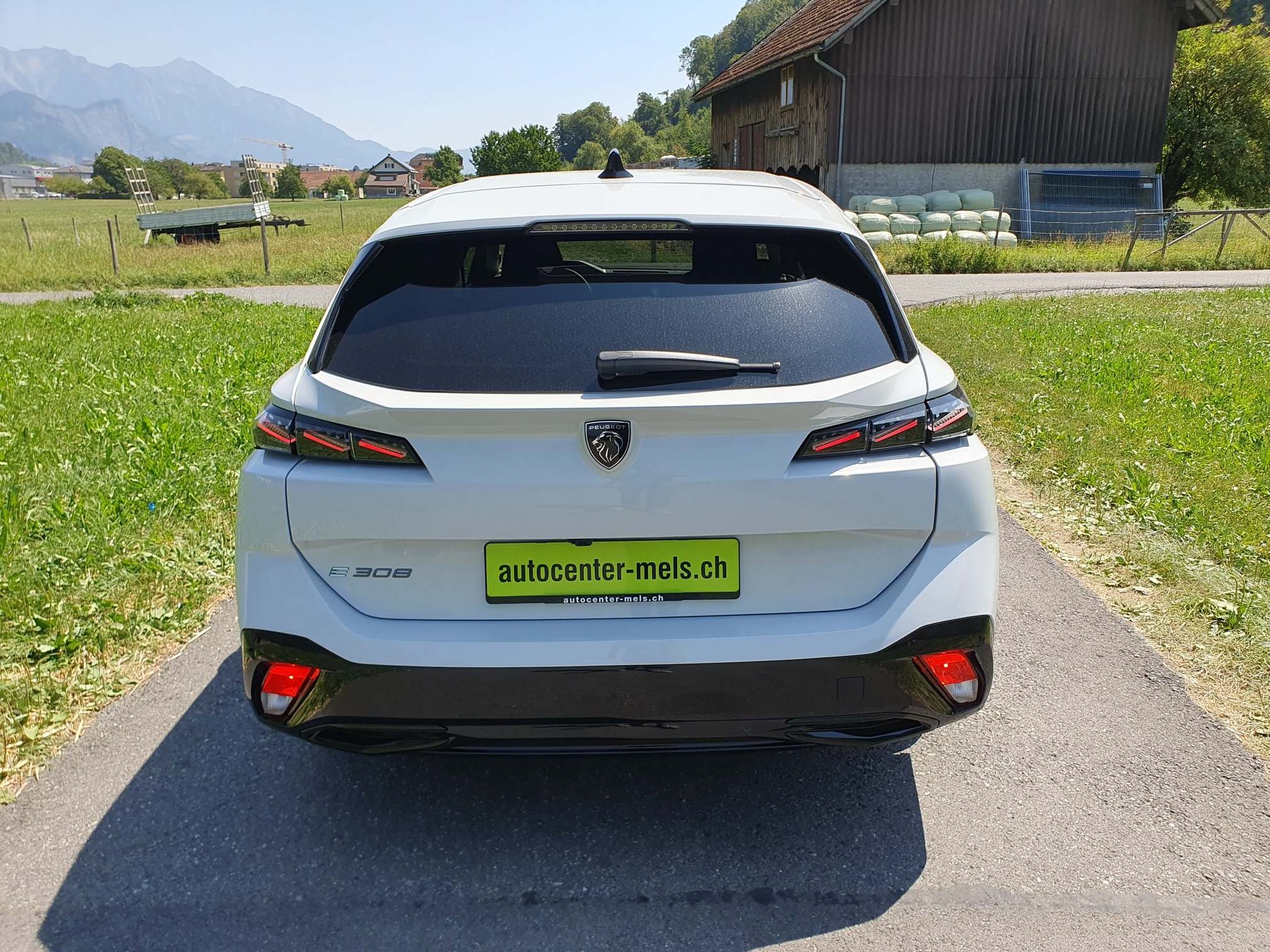 PEUGEOT 308 SW e-Allure-image-5