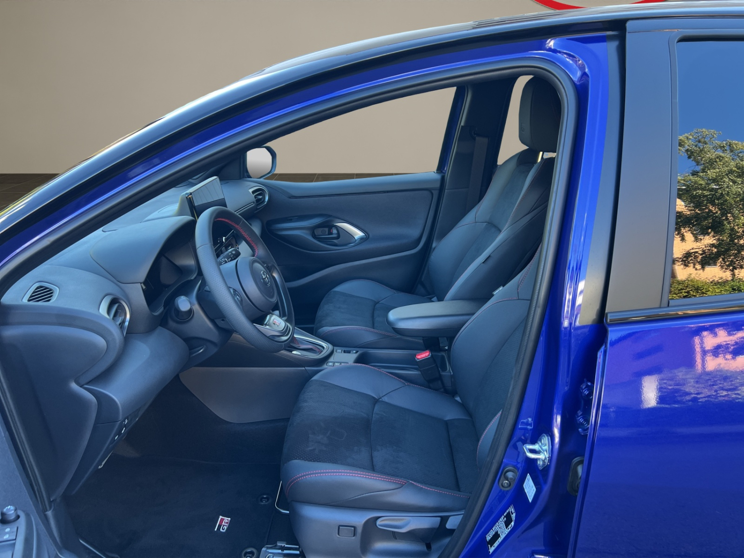 TOYOTA Yaris 1.5 VVT-i HSD GR Sport-image-8