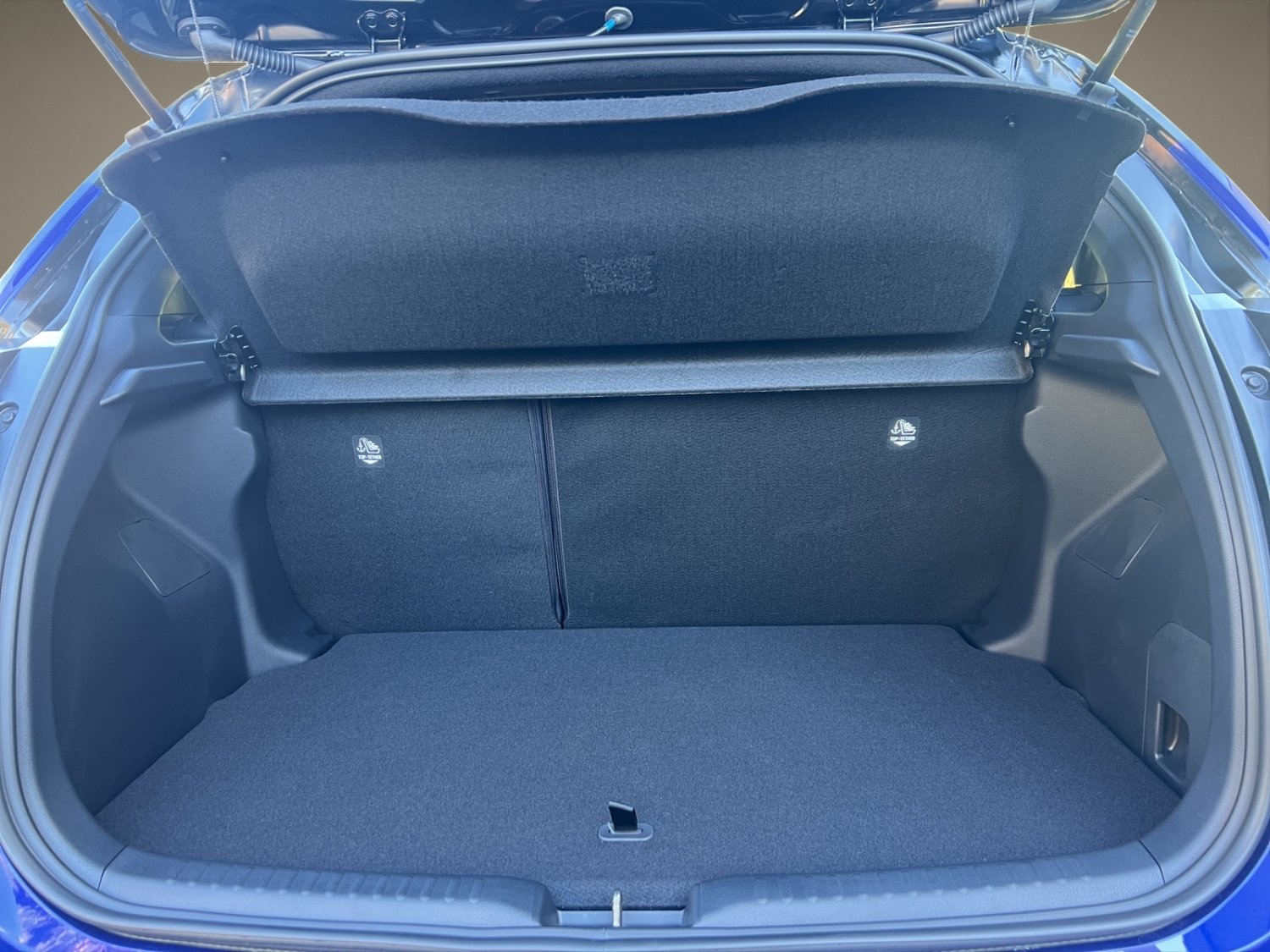 TOYOTA Yaris 1.5 VVT-i HSD GR Sport-image-17