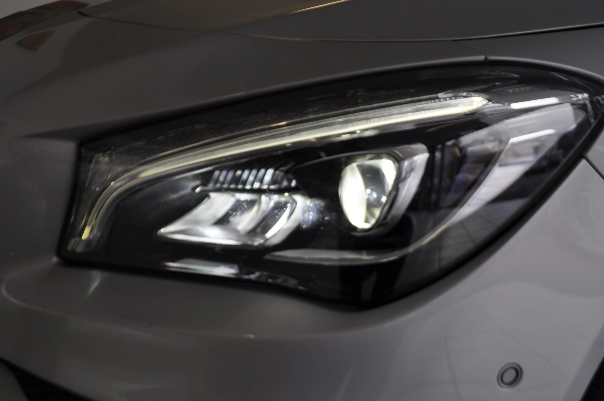 MERCEDES-BENZ CLA 250 Sport 4Matic 7G-DCT-image-11
