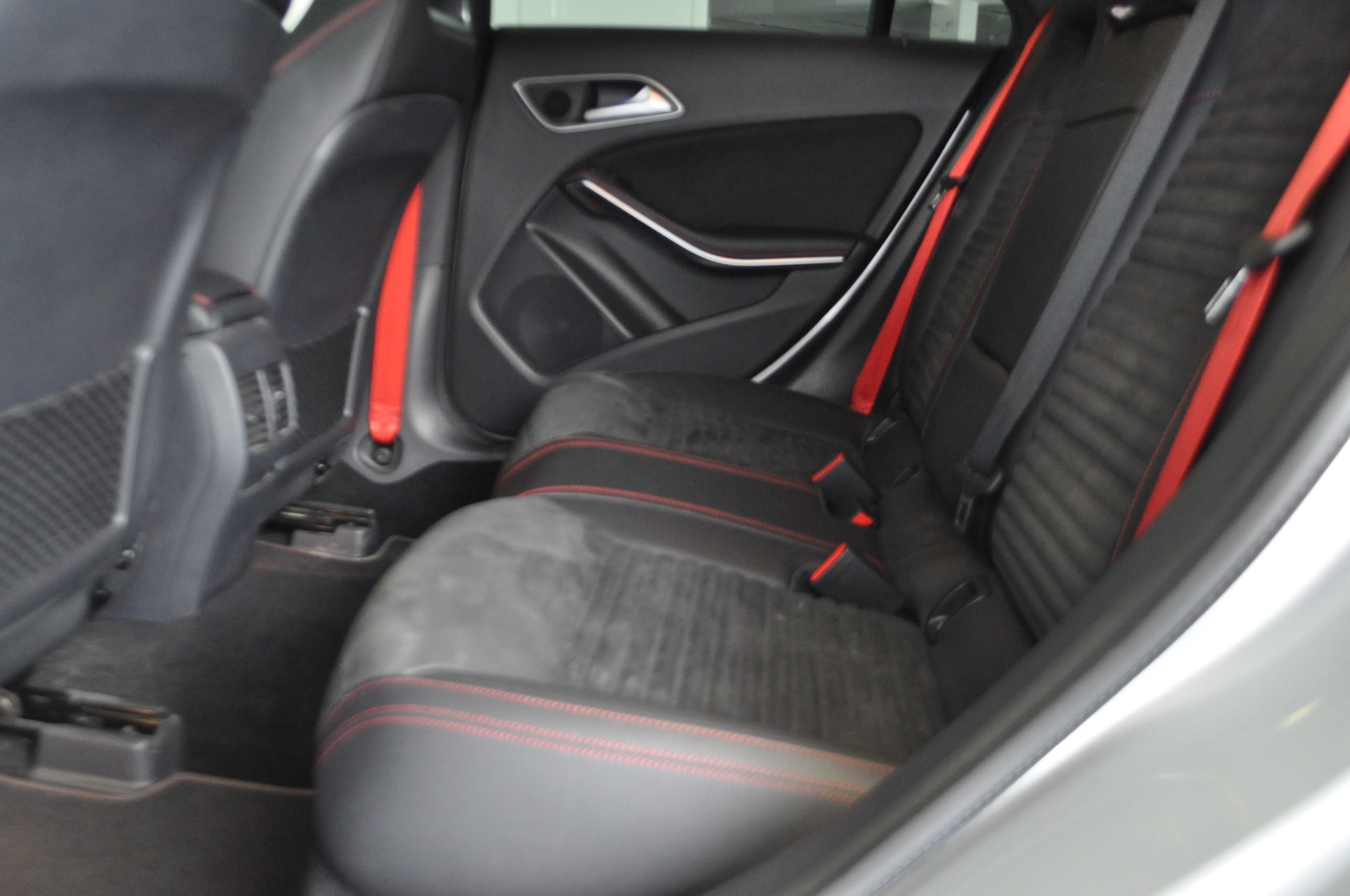 MERCEDES-BENZ CLA 250 Sport 4Matic 7G-DCT-image-9