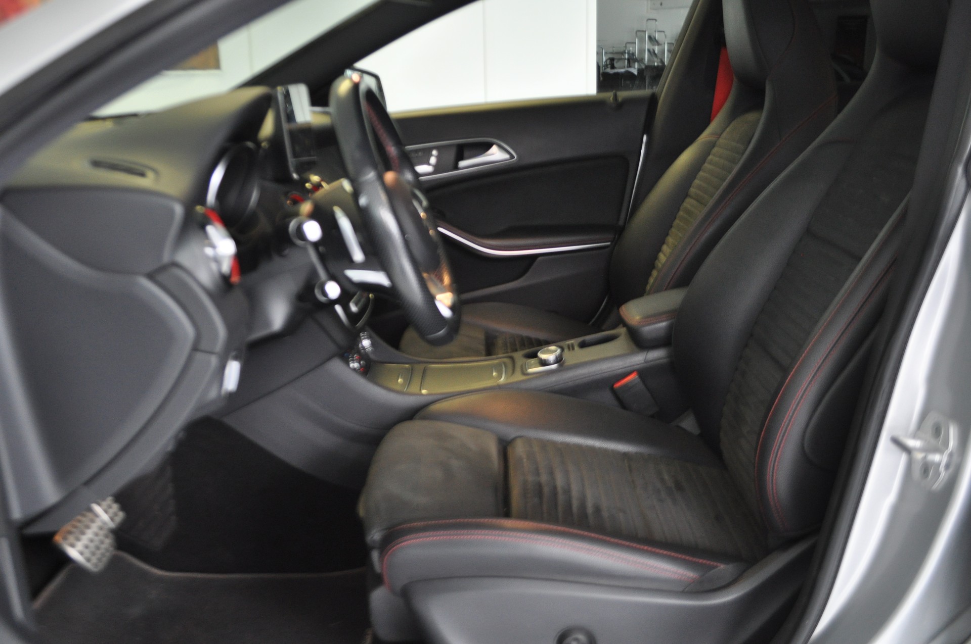 MERCEDES-BENZ CLA 250 Sport 4Matic 7G-DCT-image-7