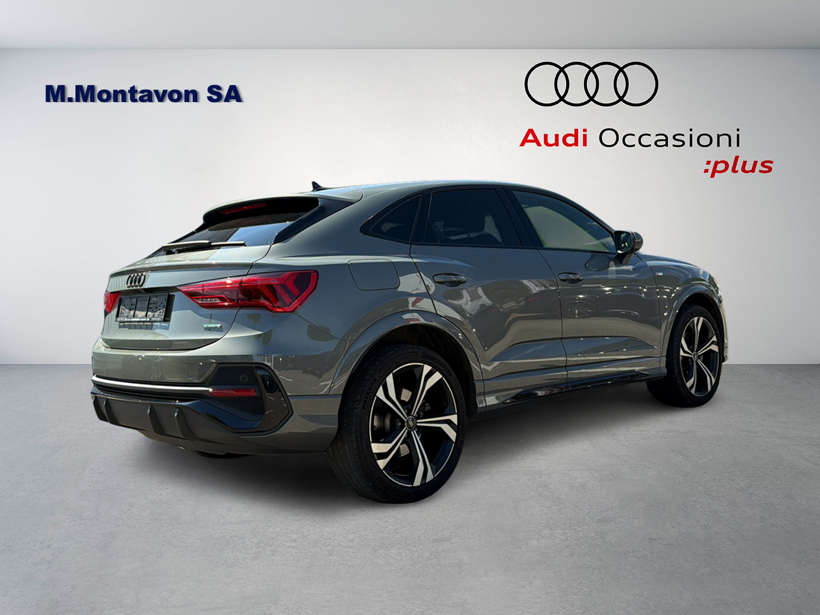 AUDI Q3 Sportback 40 TFSI S line quattro S-tronic-image-8