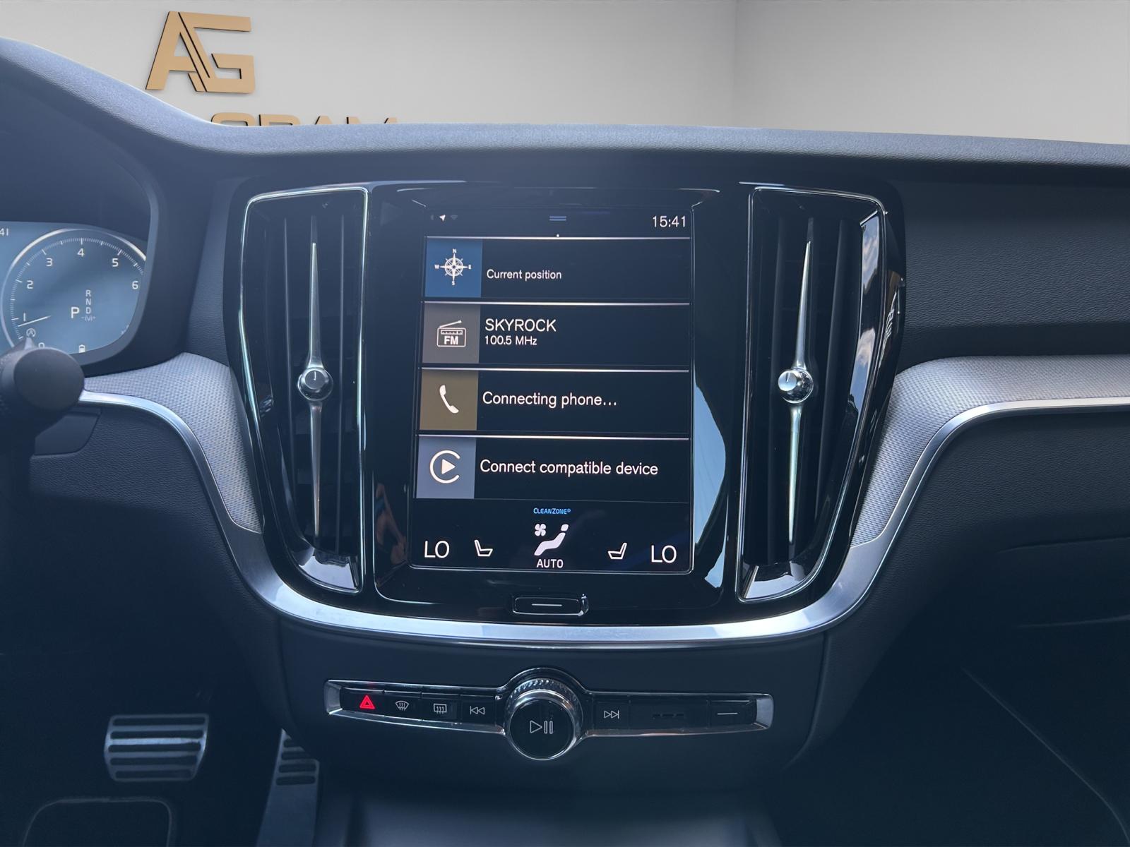 VOLVO S60 B5 AWD Benzin Mild Hybrid R-Design Geartronic-image-16