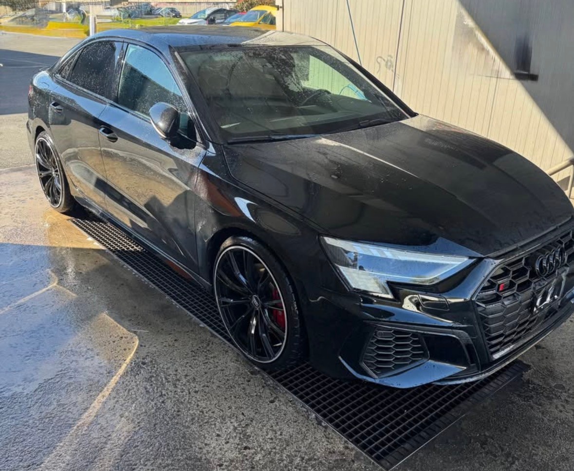 AUDI S3 Limousine 2.0 TFSI quattro S-tronic-image-2
