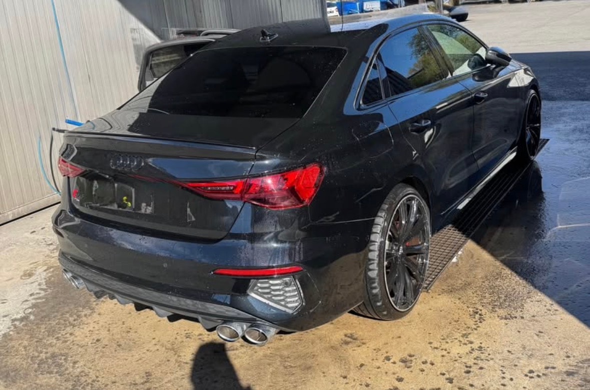 AUDI S3 Limousine 2.0 TFSI quattro S-tronic-image-1