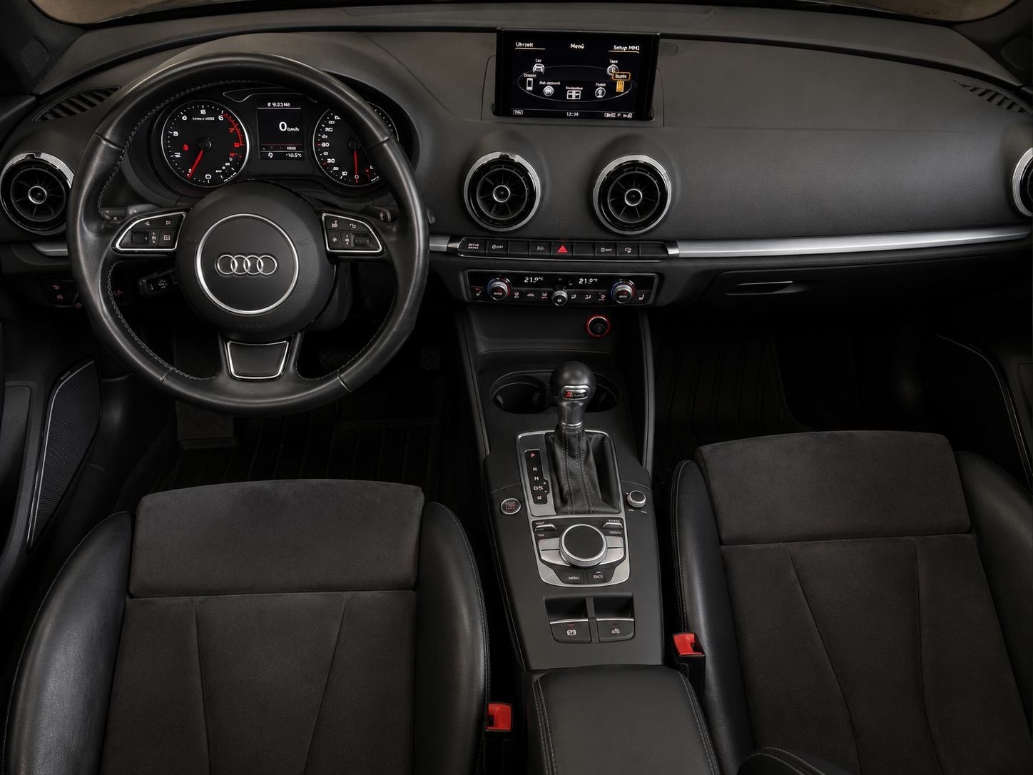 AUDI A3 Cabriolet 1.8 TFSI Ambition S-tronic-image-14