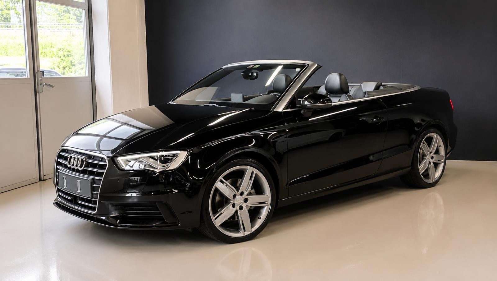 AUDI A3 Cabriolet 1.8 TFSI Ambition S-tronic-image-4