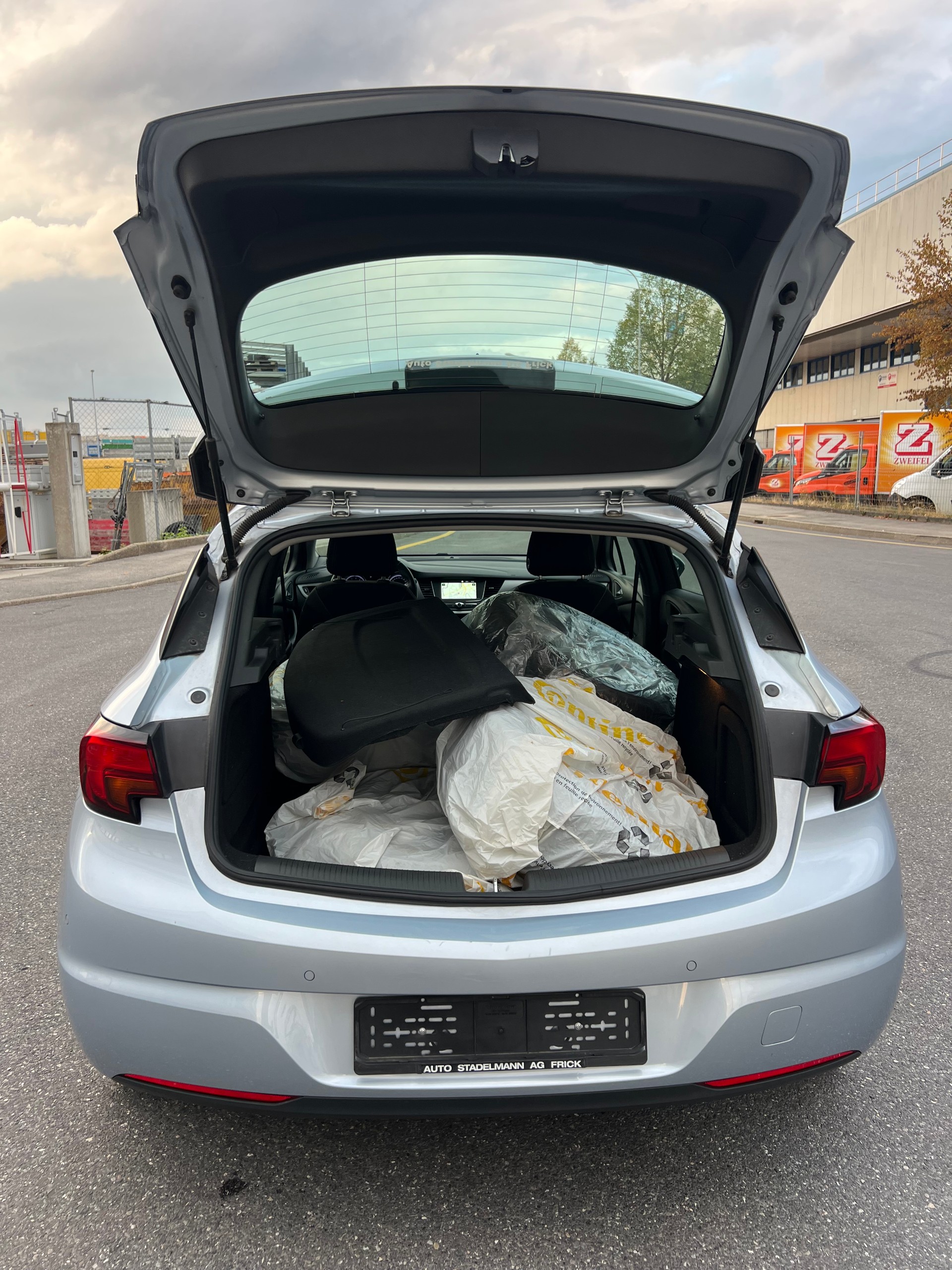 OPEL Astra 1.2i Turbo Elegance-image-15