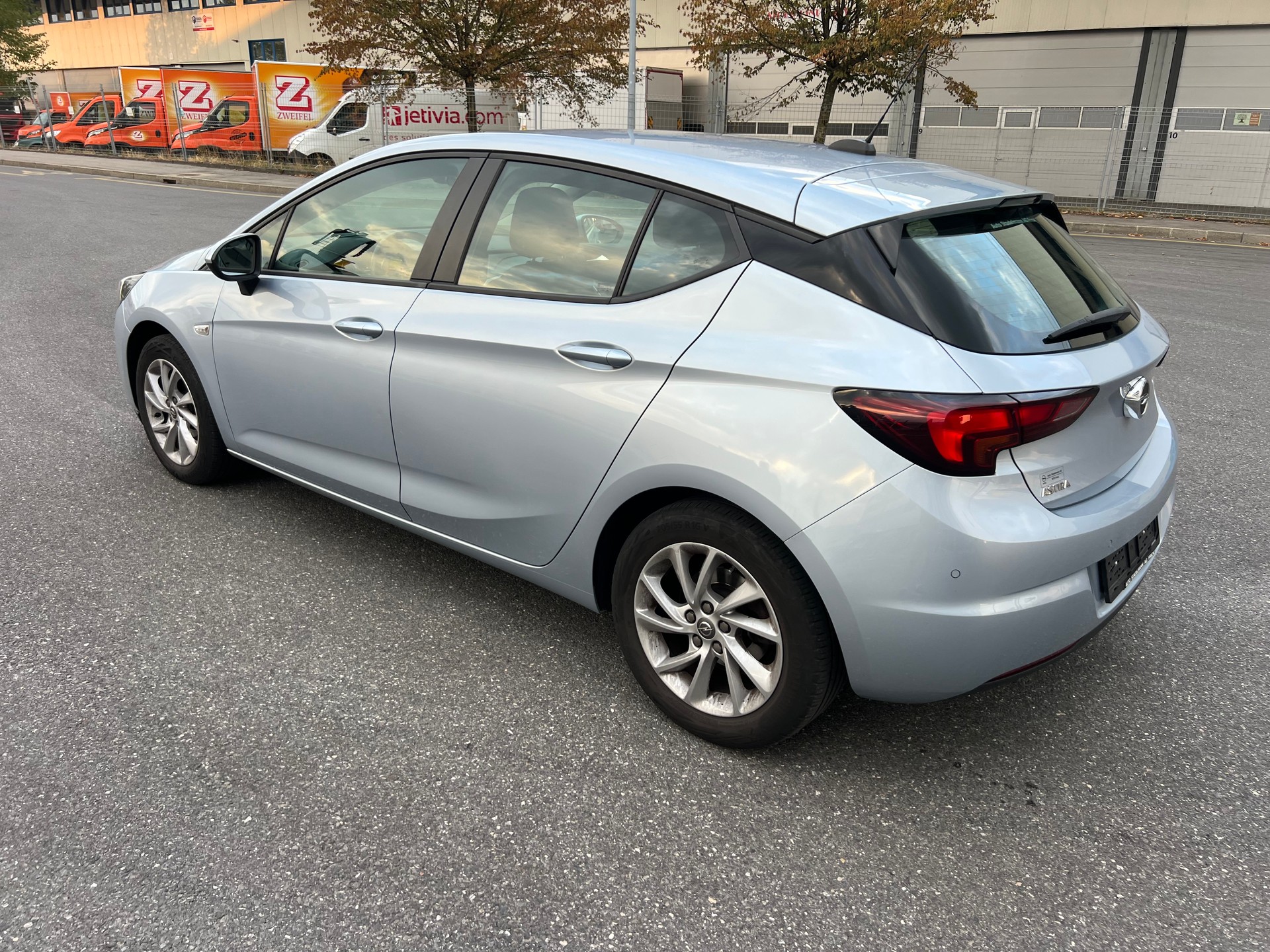 OPEL Astra 1.2i Turbo Elegance-image-3