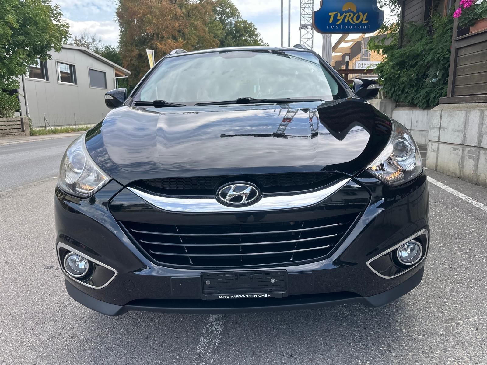 HYUNDAI iX 35 2.0 CRDi Style 4WD Automatic-image-4