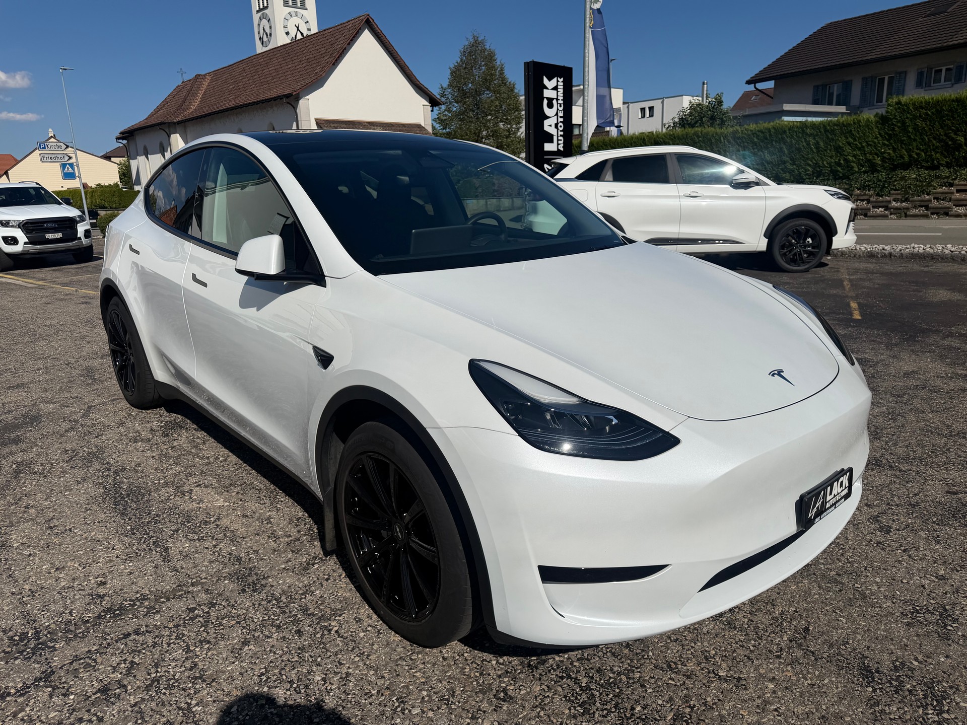 TESLA Model Y RWD-image-5