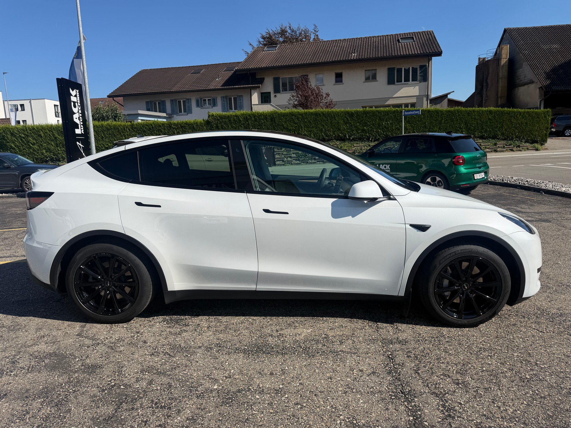 TESLA Model Y RWD-image-7
