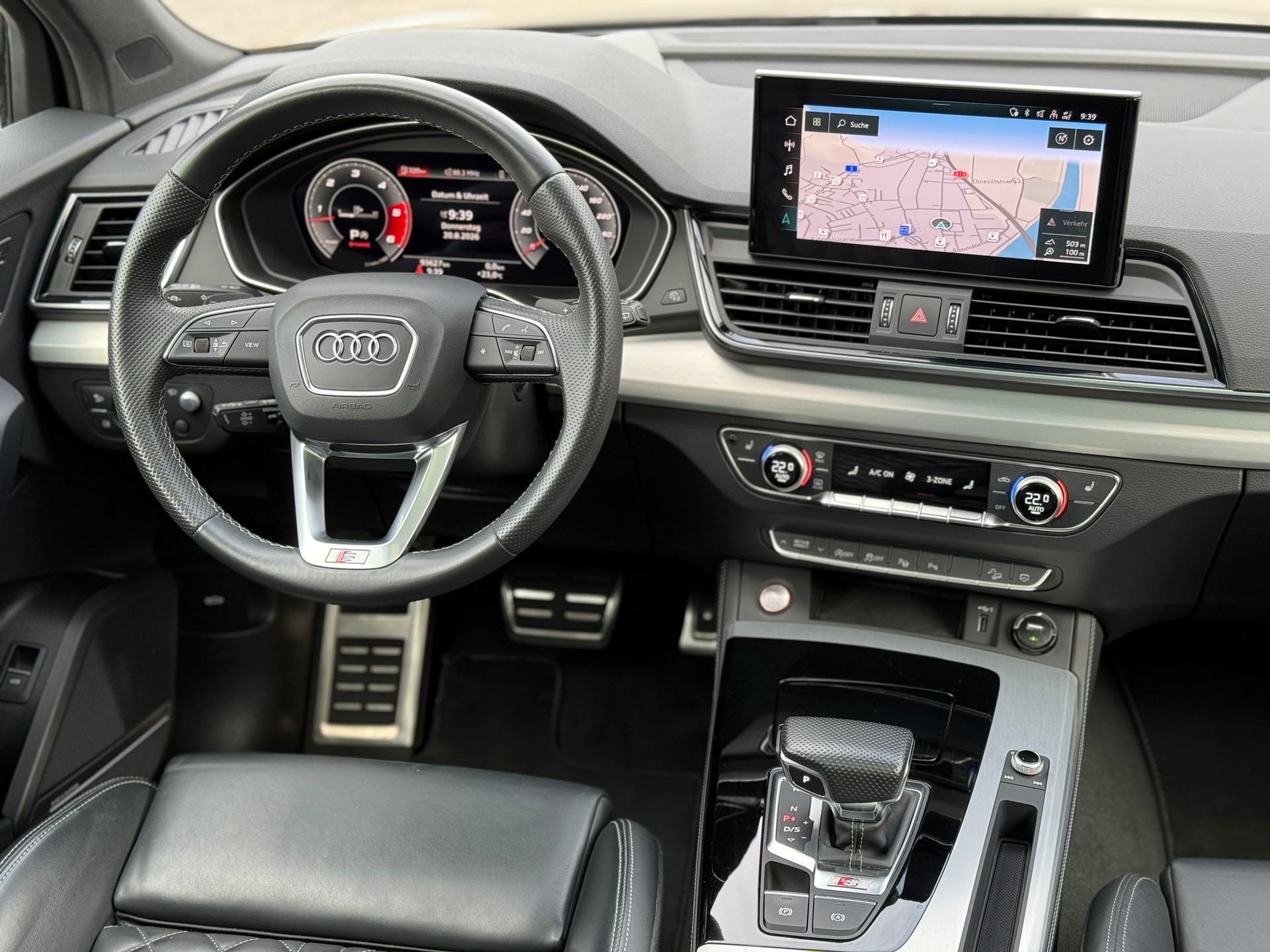 AUDI SQ5 3.0 V6 TDI quattro T-Tronic *Traumausstattung*-image-22