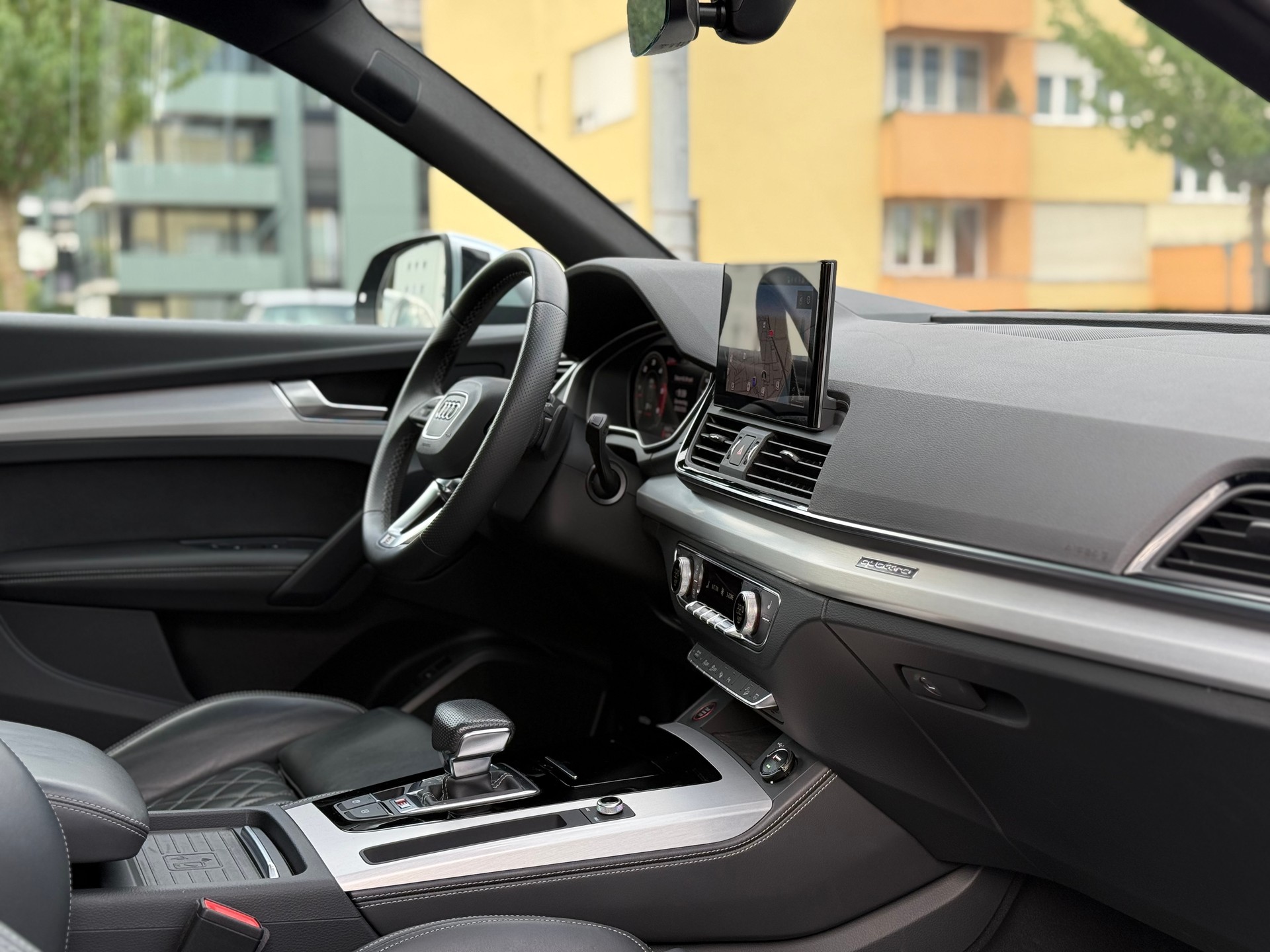 AUDI SQ5 3.0 V6 TDI quattro T-Tronic *Traumausstattung*-image-25