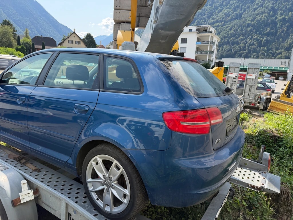 AUDI A3 Sportback 1.8 TFSI Ambiente quattro-image-3