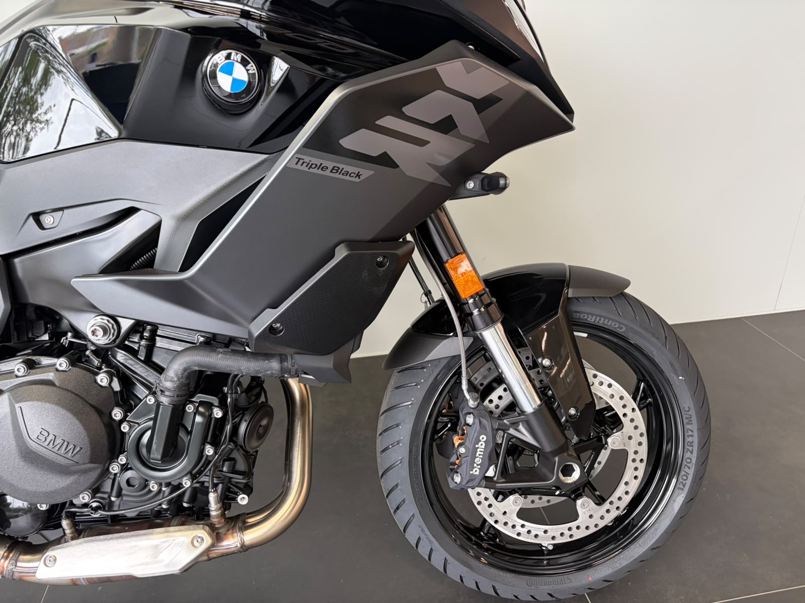 BMW F 900 XR A2-image-9