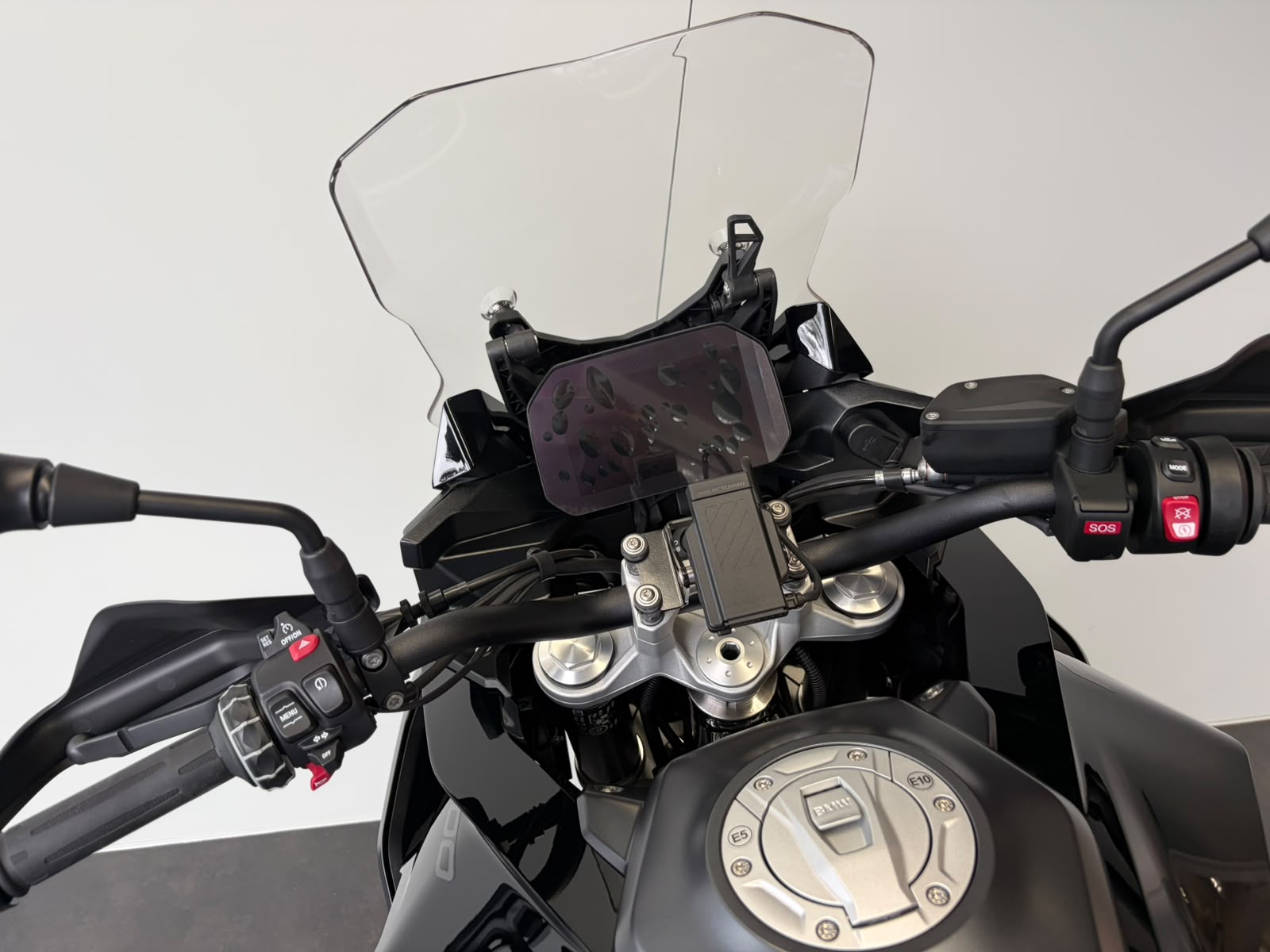 BMW F 900 XR A2-image-8