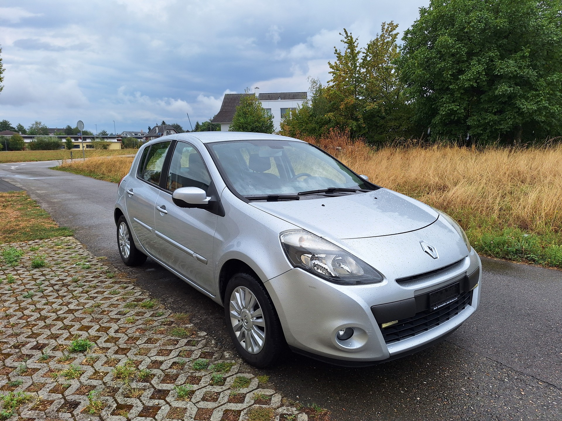 RENAULT Clio 1.6 16V Exception Automatic-image-0