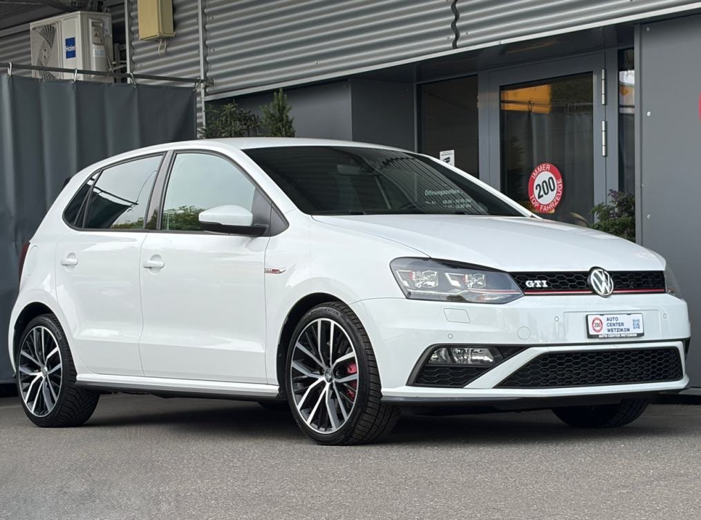 VW Polo 1.8 TSI GTI-image-1