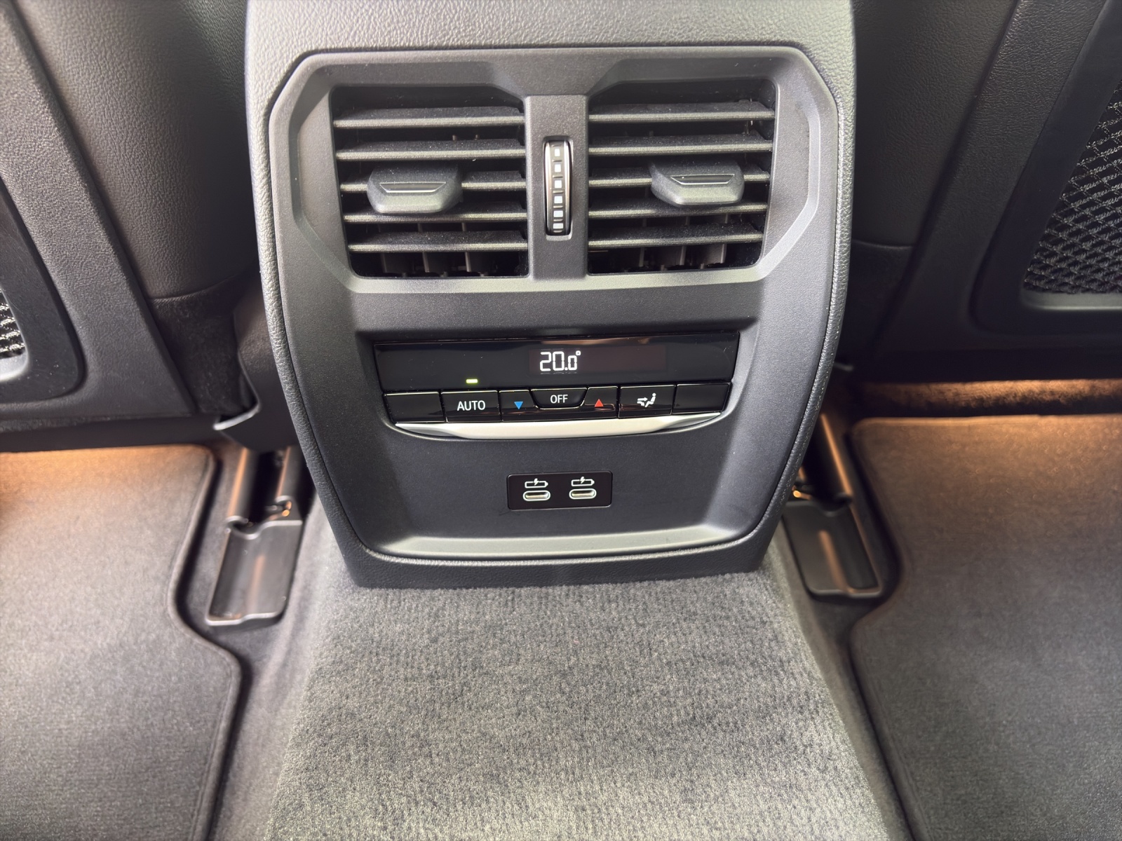 BMW i4 M50-image-14