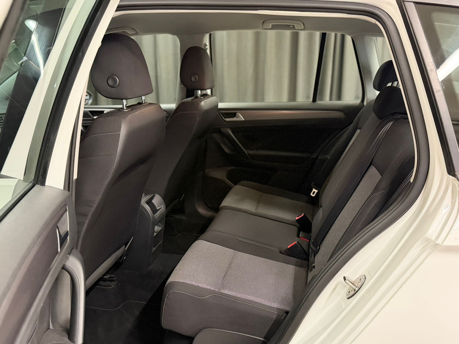 VW Golf Sportsvan 1.2 TSI Trendline DSG-image-6