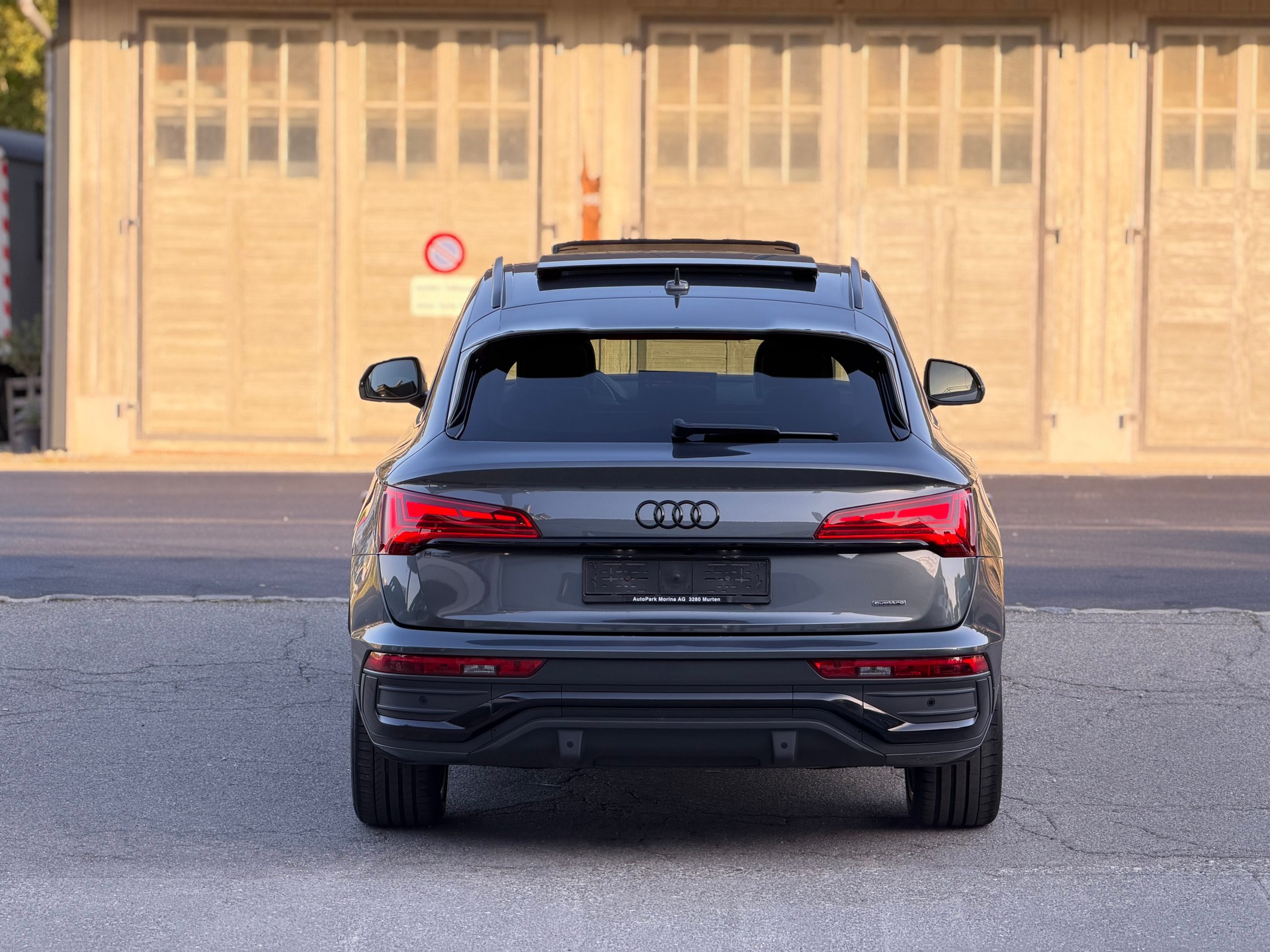 AUDI Q5 Sportback 45 TFSI S line quattro S-tronic-image-5
