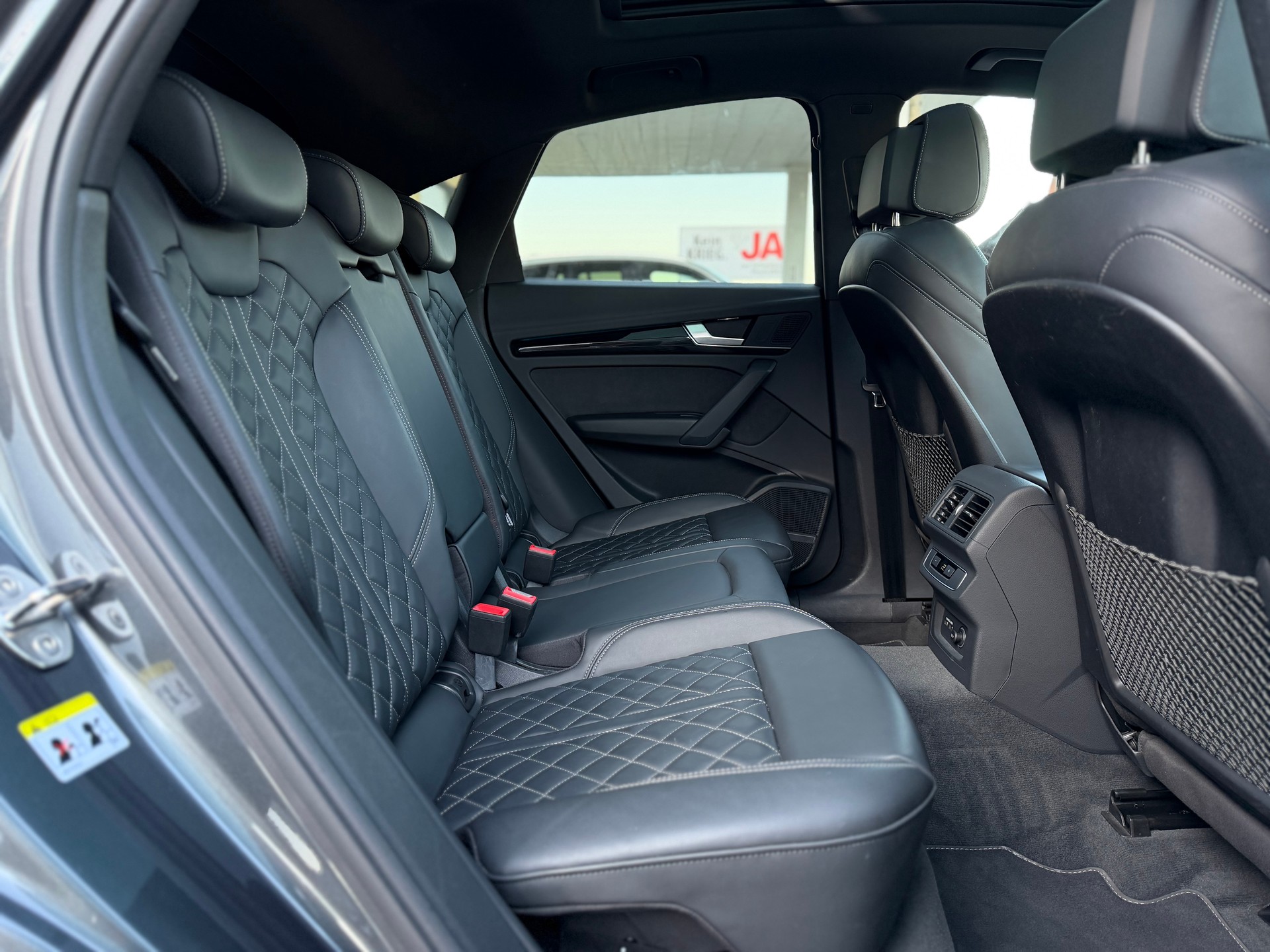AUDI Q5 Sportback 45 TFSI S line quattro S-tronic-image-13