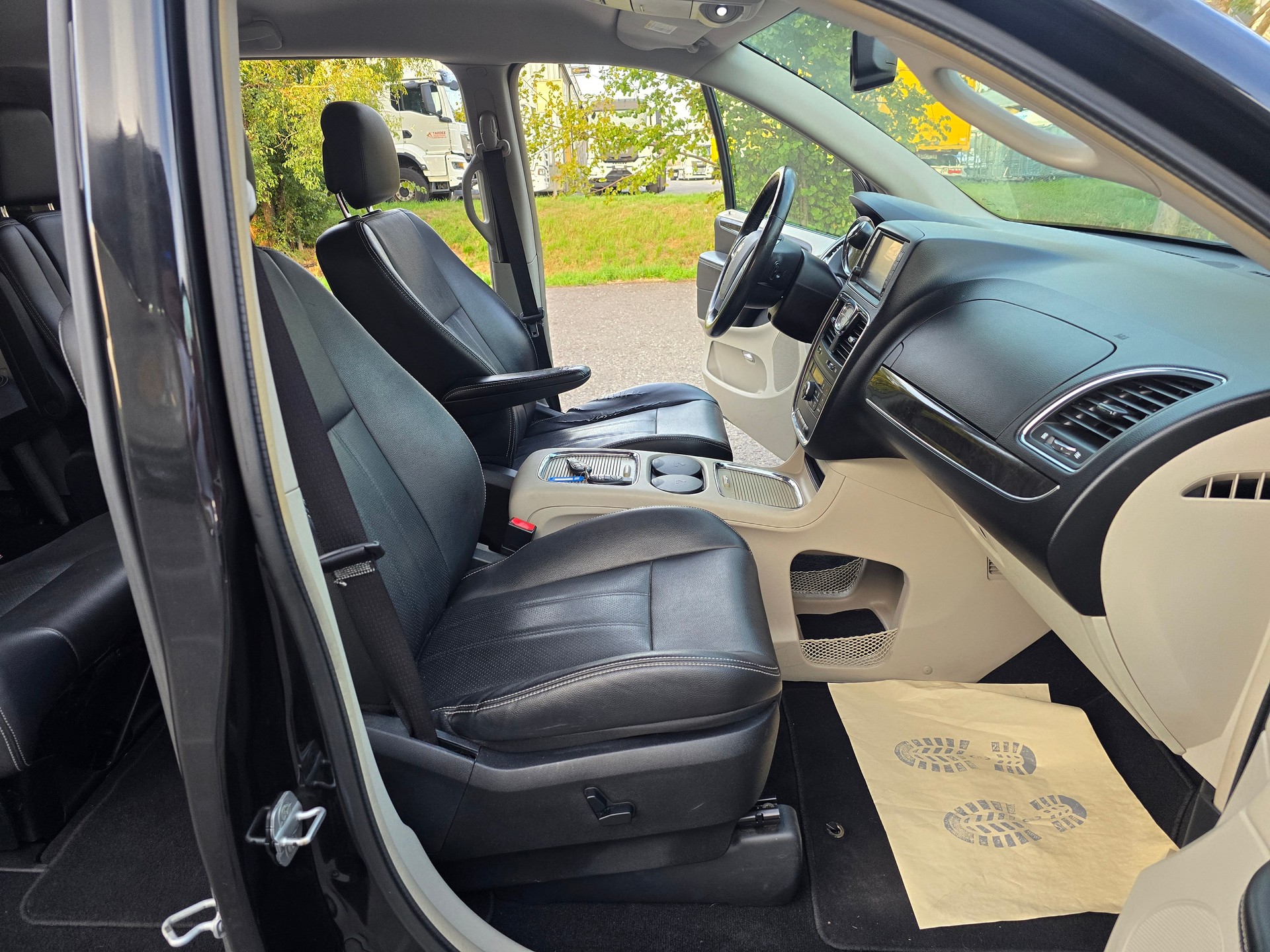 LANCIA Voyager 3.6 V6 Gold Automatic-image-15