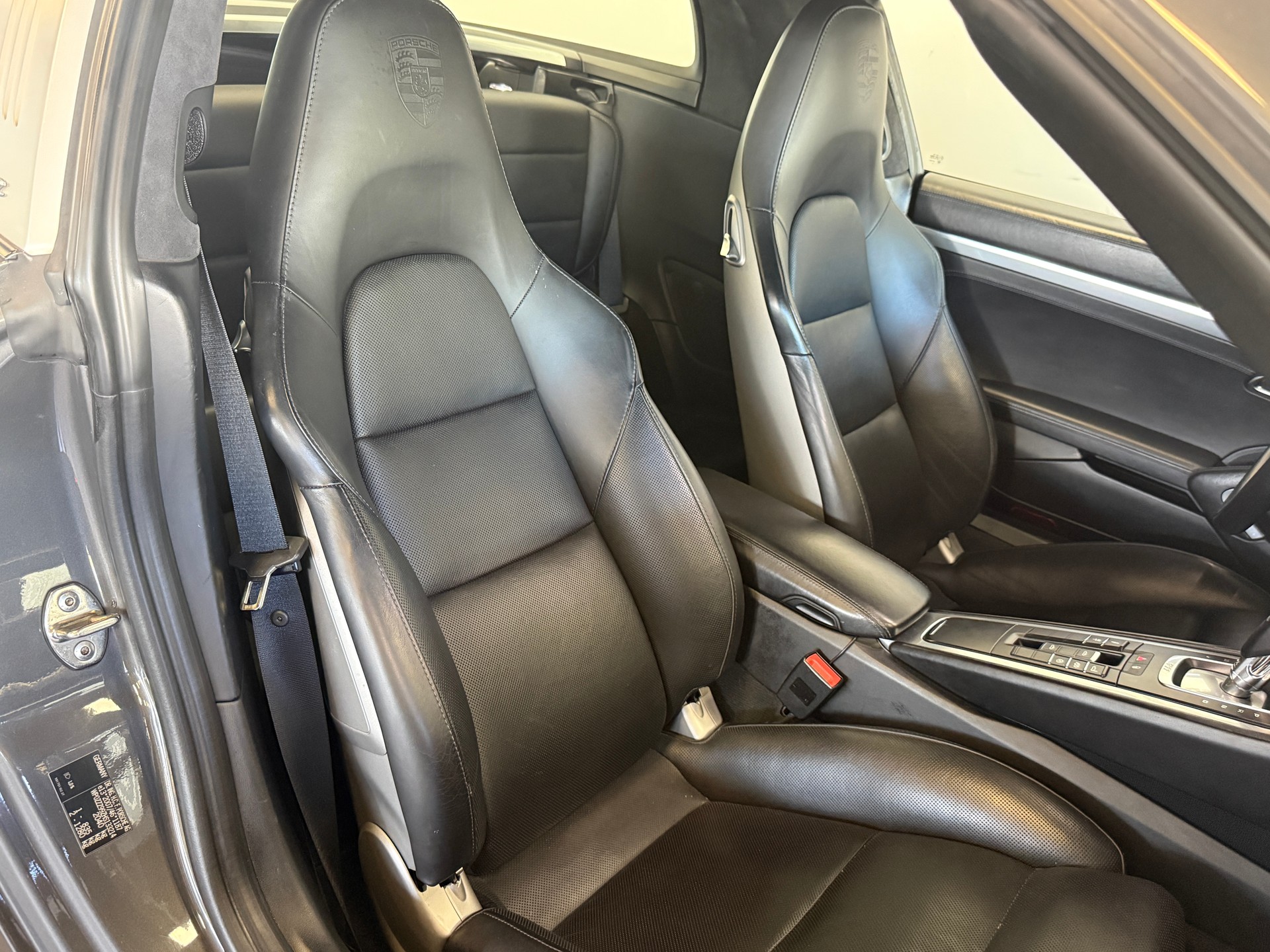 PORSCHE 911 Targa 4S-image-7
