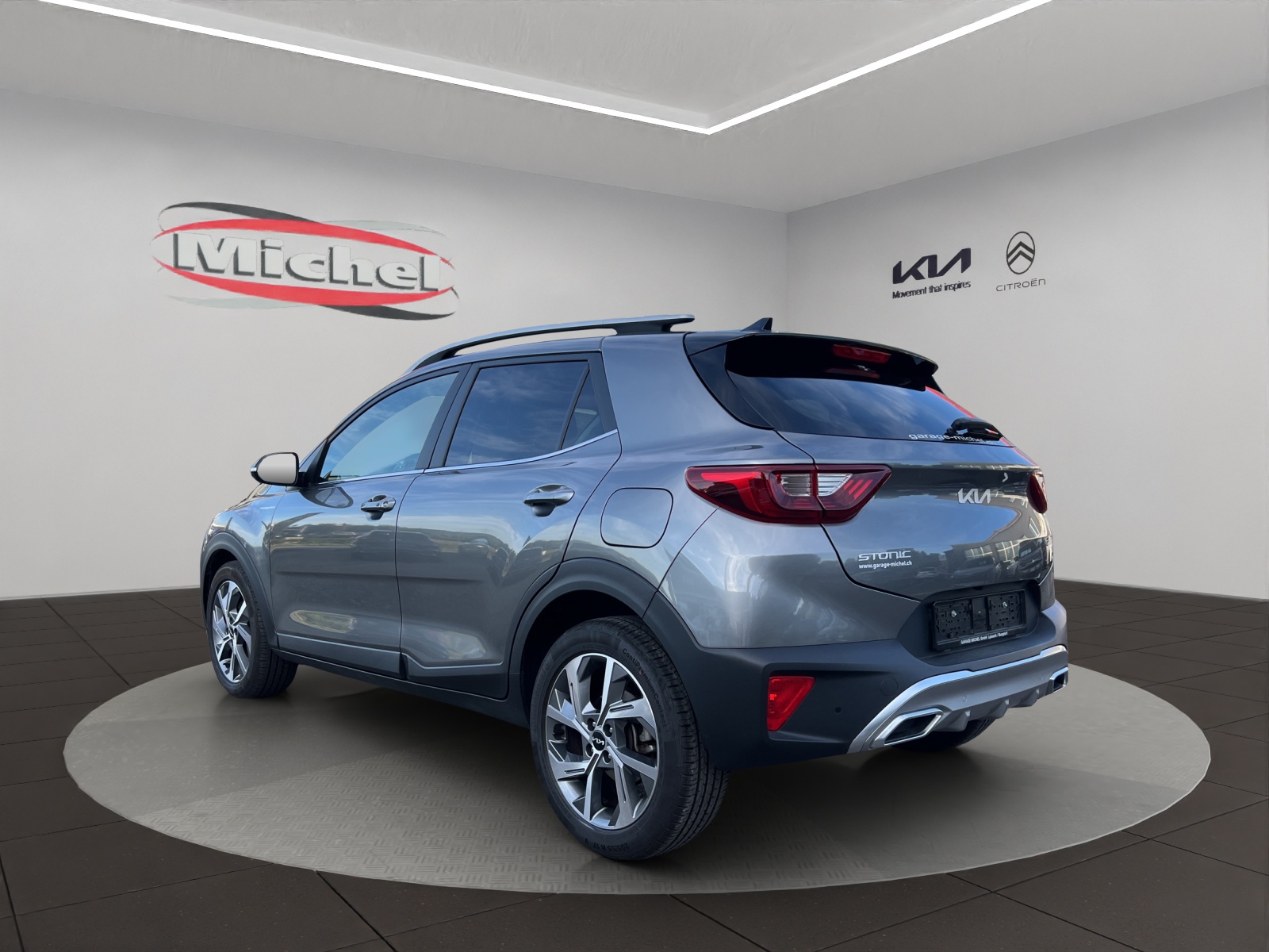 KIA Stonic 1.0 T-GDi GT-Line / Sportlenkrad / LED Scheinwerfer / USB-Anschluss-image-3