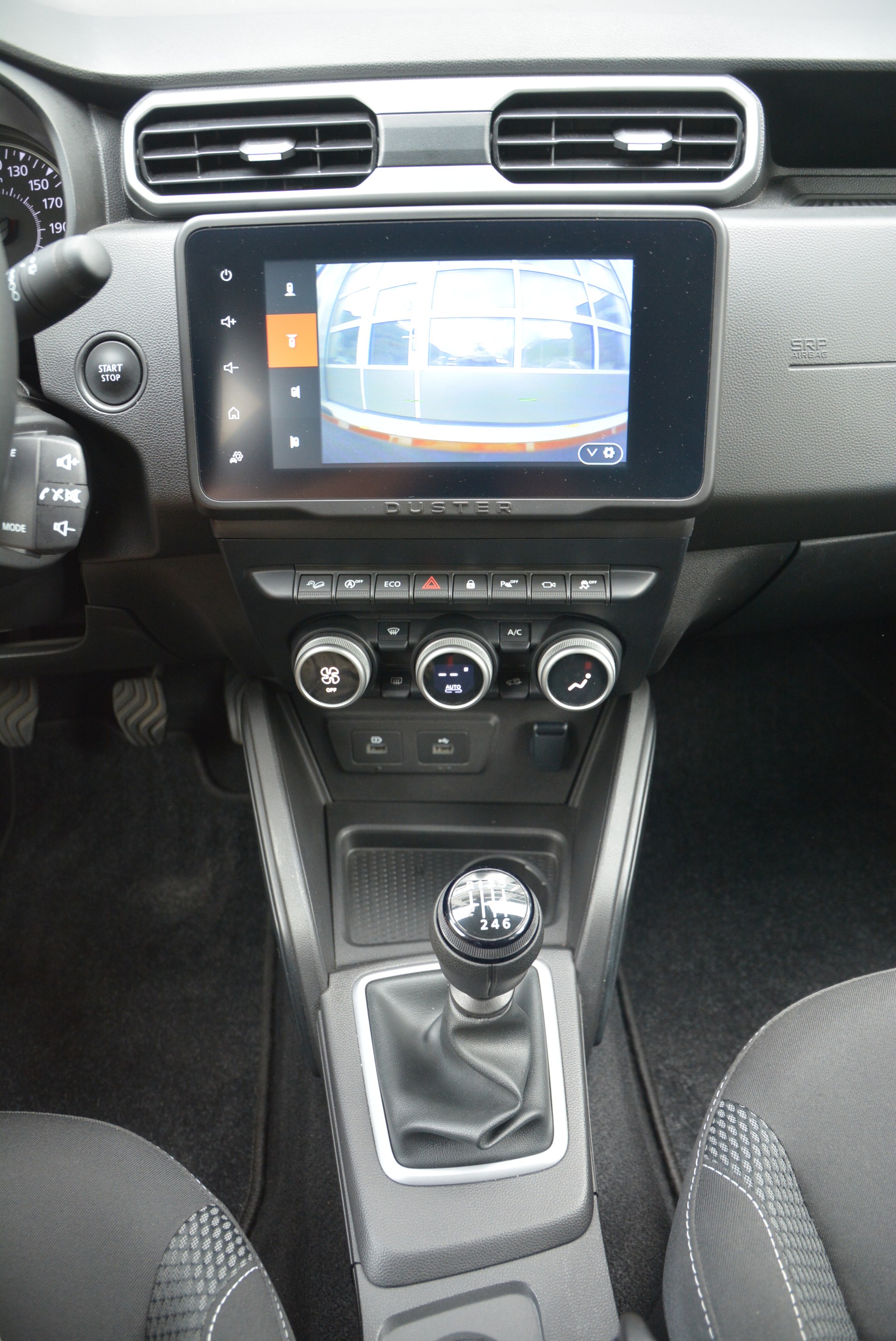 DACIA Duster TCe 150 Journey+ 4x4-image-6