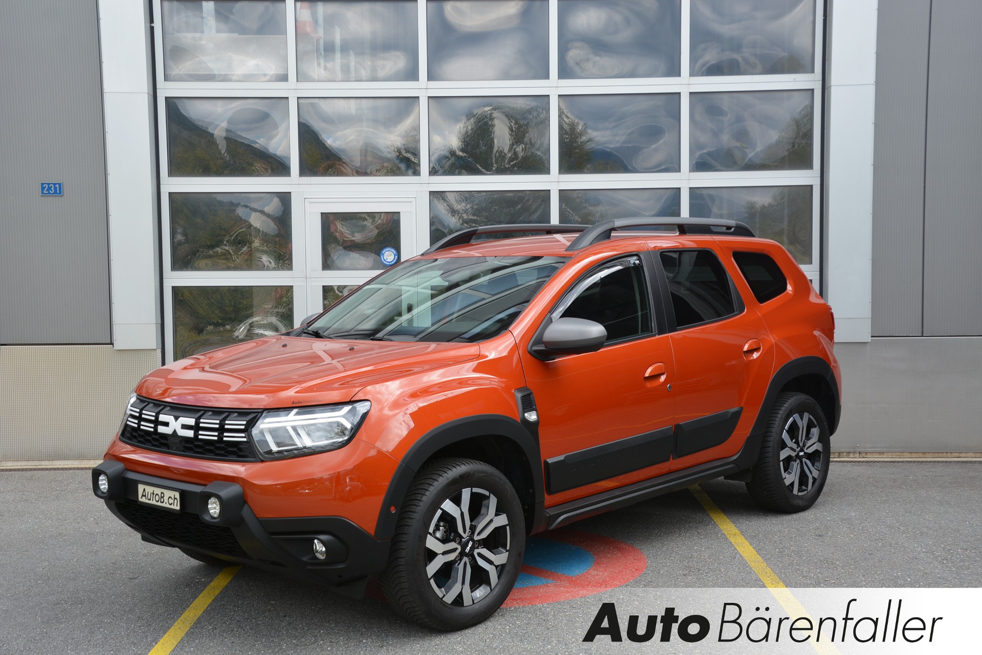 DACIA Duster TCe 150 Journey+ 4x4-image-0